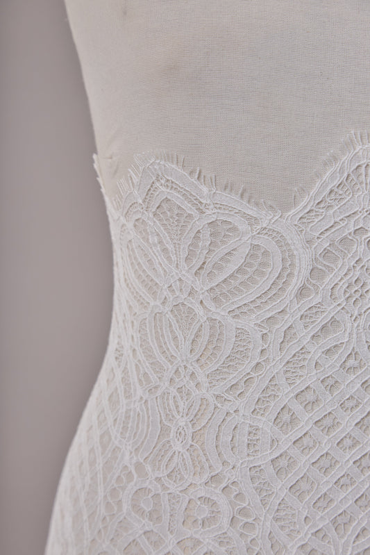 S0667 LACE