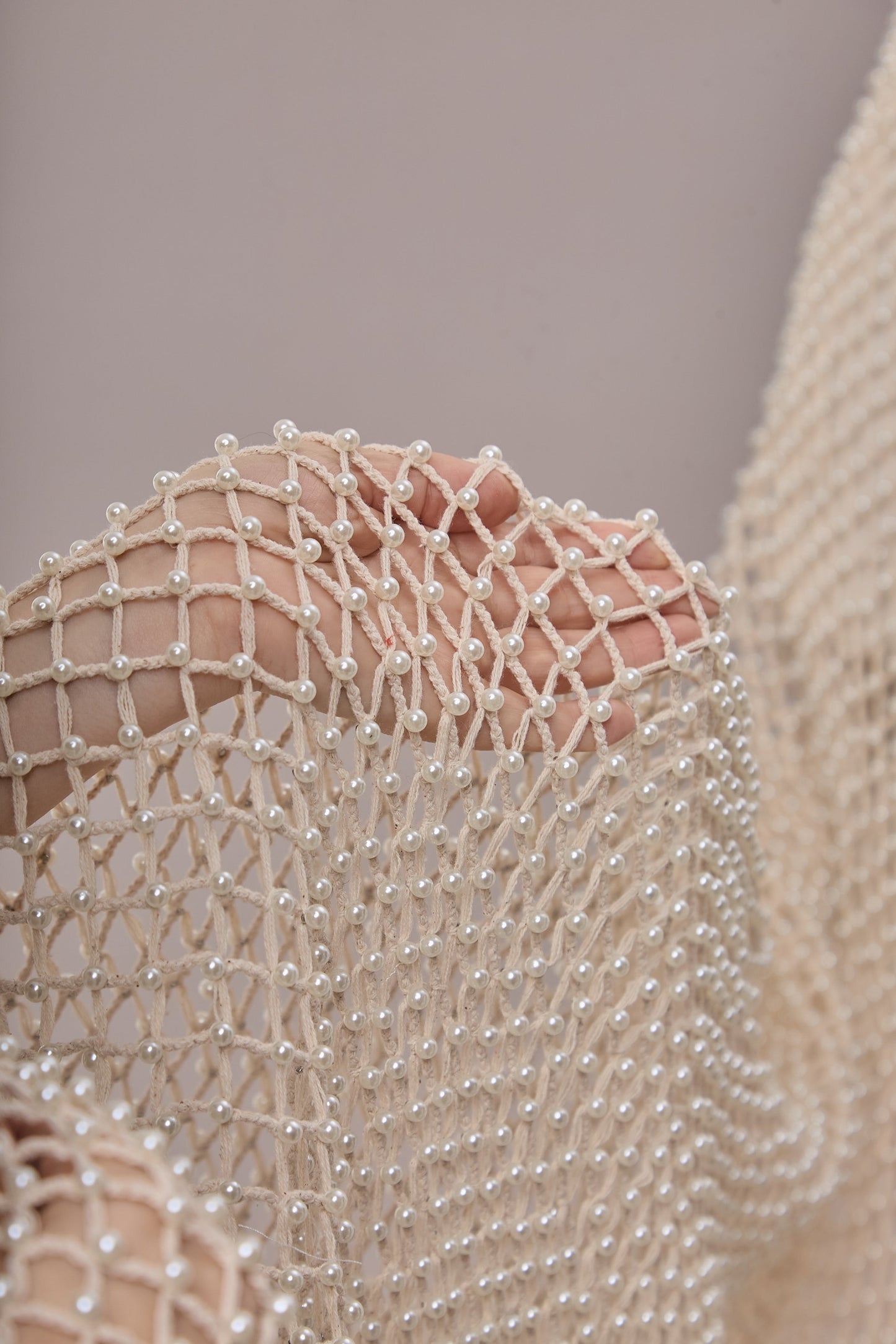 S0669 COTTON NET WITH PEARLS