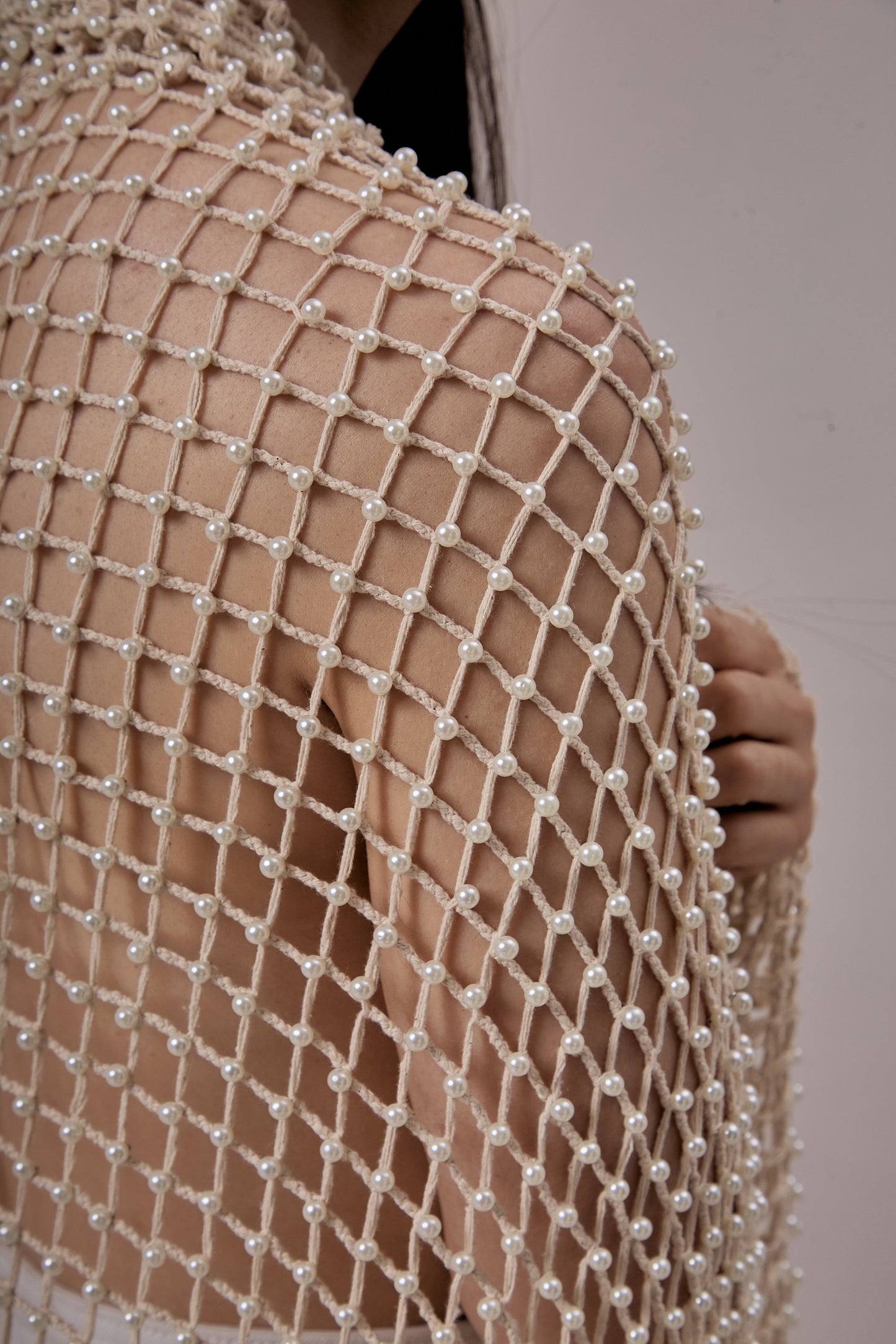 S0669 COTTON NET WITH PEARLS