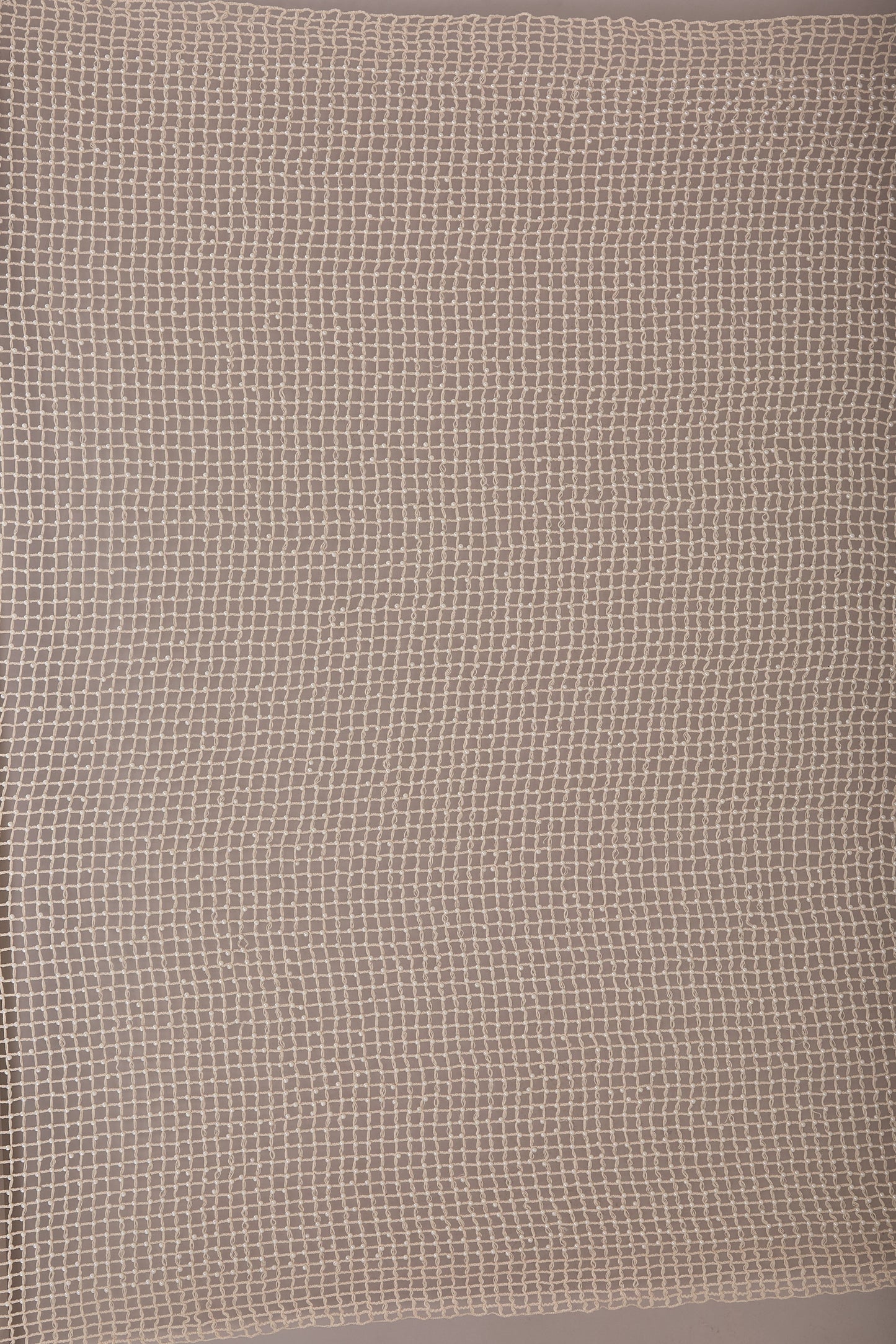 S0669 COTTON NET WITH PEARLS