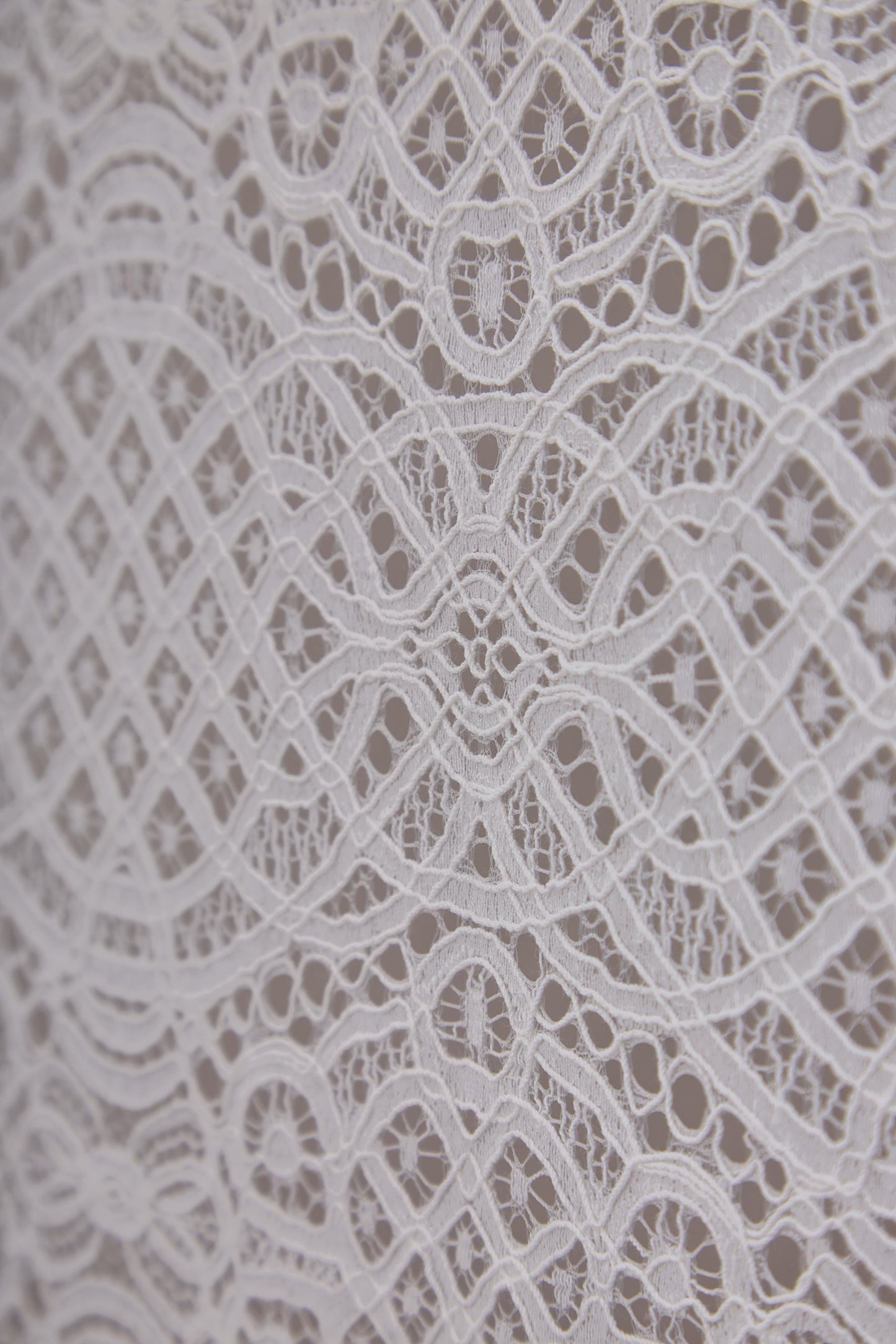 S0667 LACE