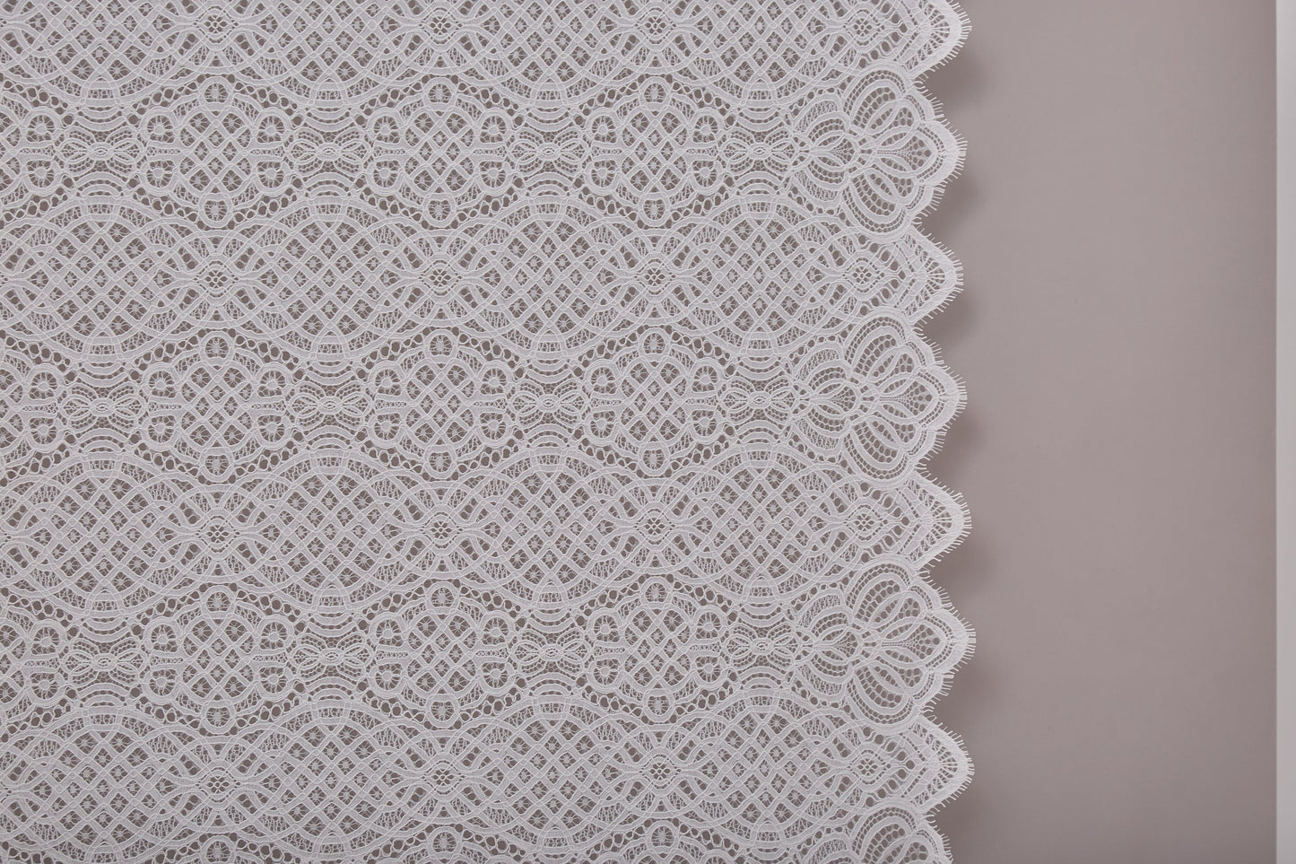S0667 LACE
