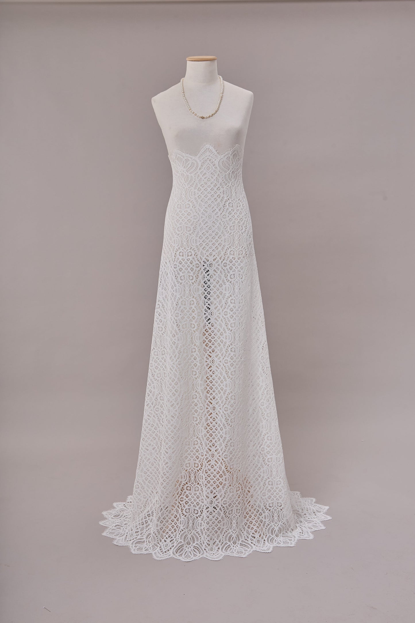 S0667 LACE