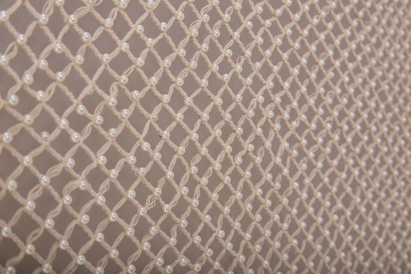 S0669 COTTON NET WITH PEARLS
