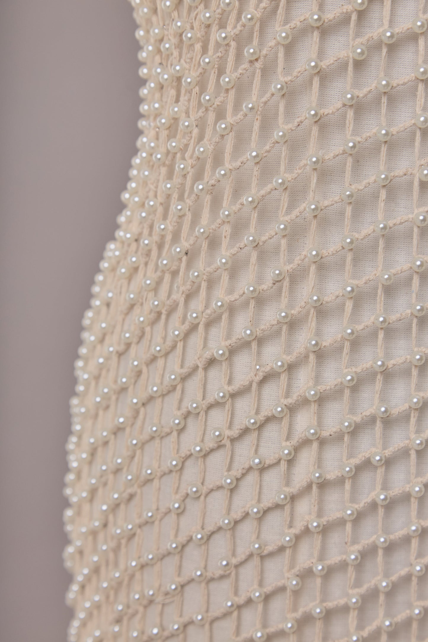 S0669 COTTON NET WITH PEARLS