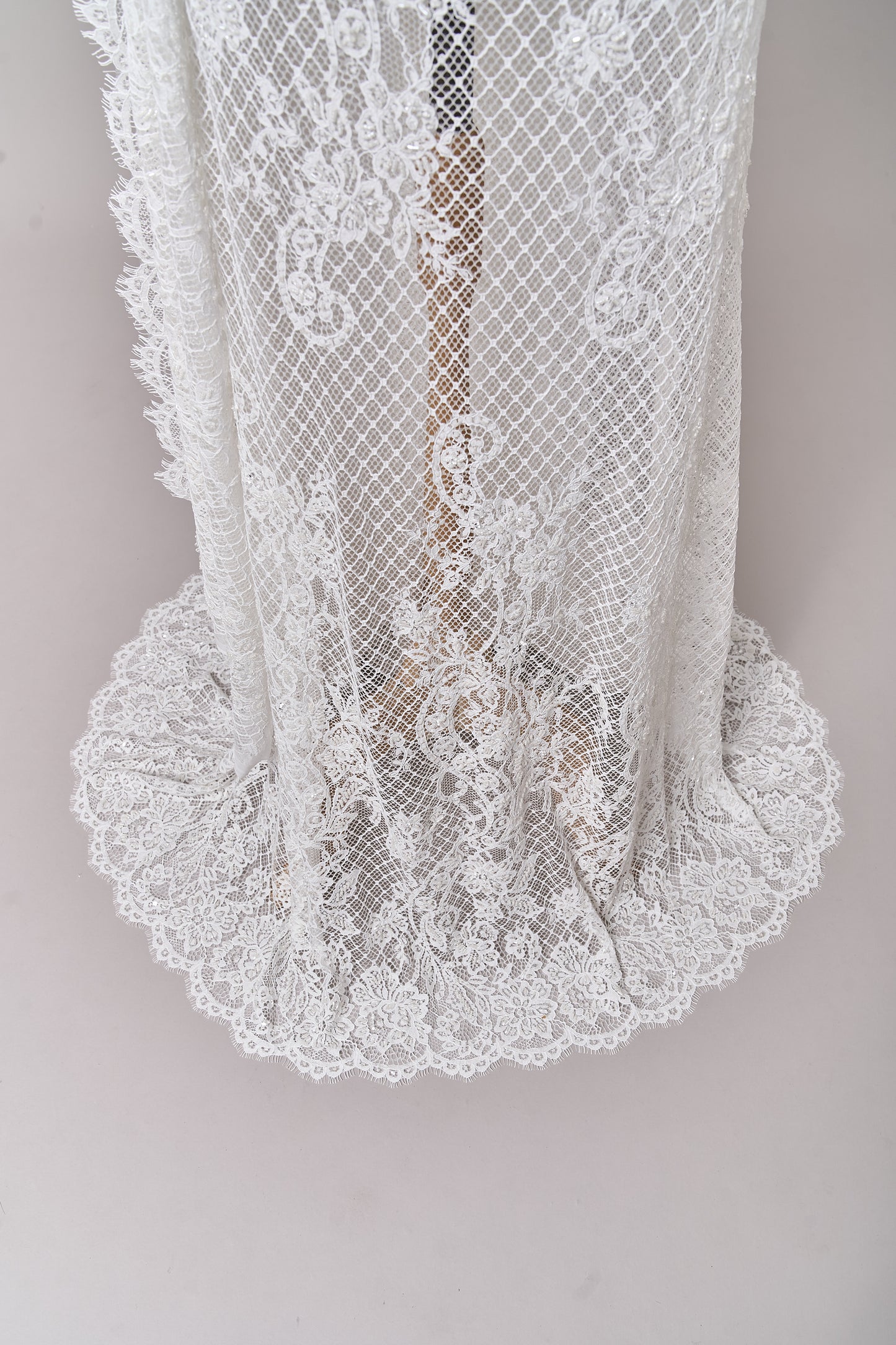 S0678 EMBROIDERY LACE