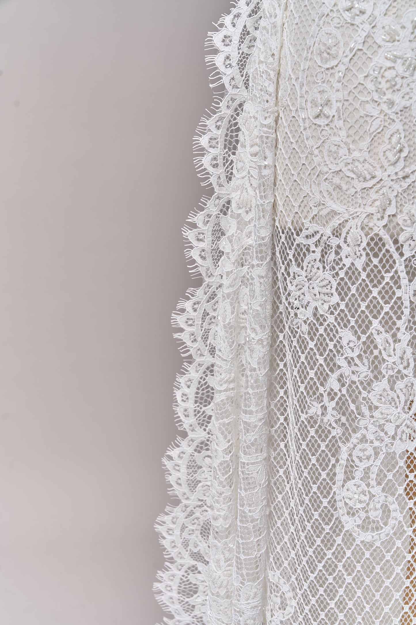S0678 EMBROIDERY LACE