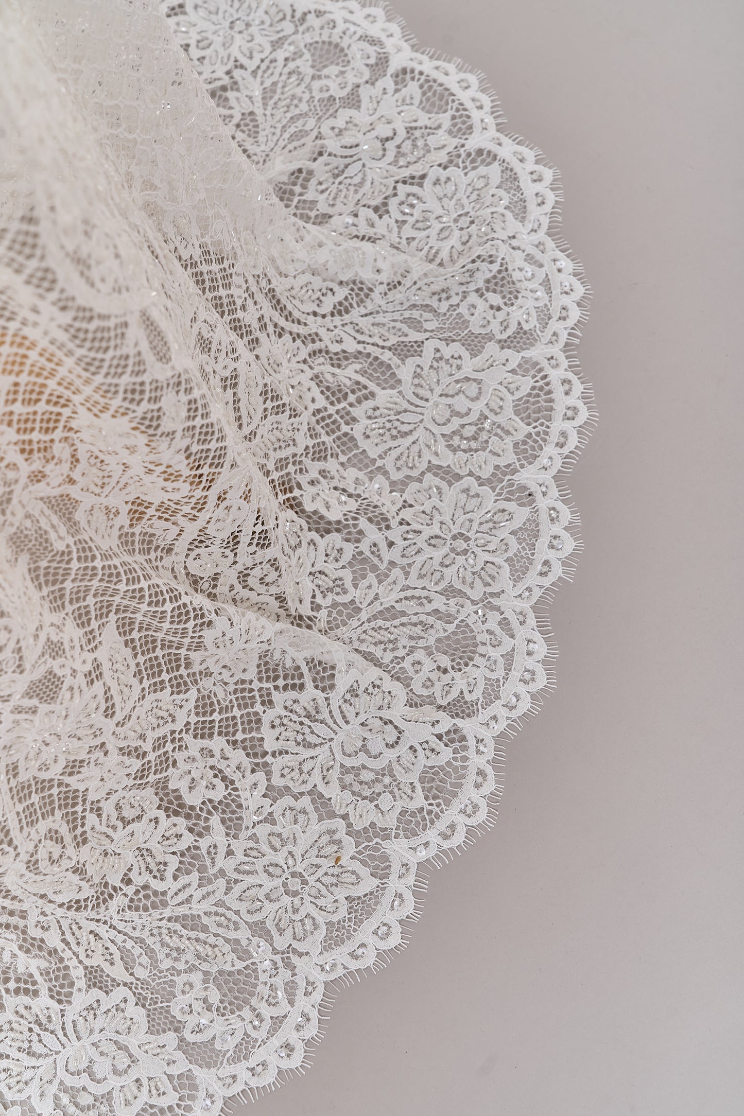 S0678 EMBROIDERY LACE