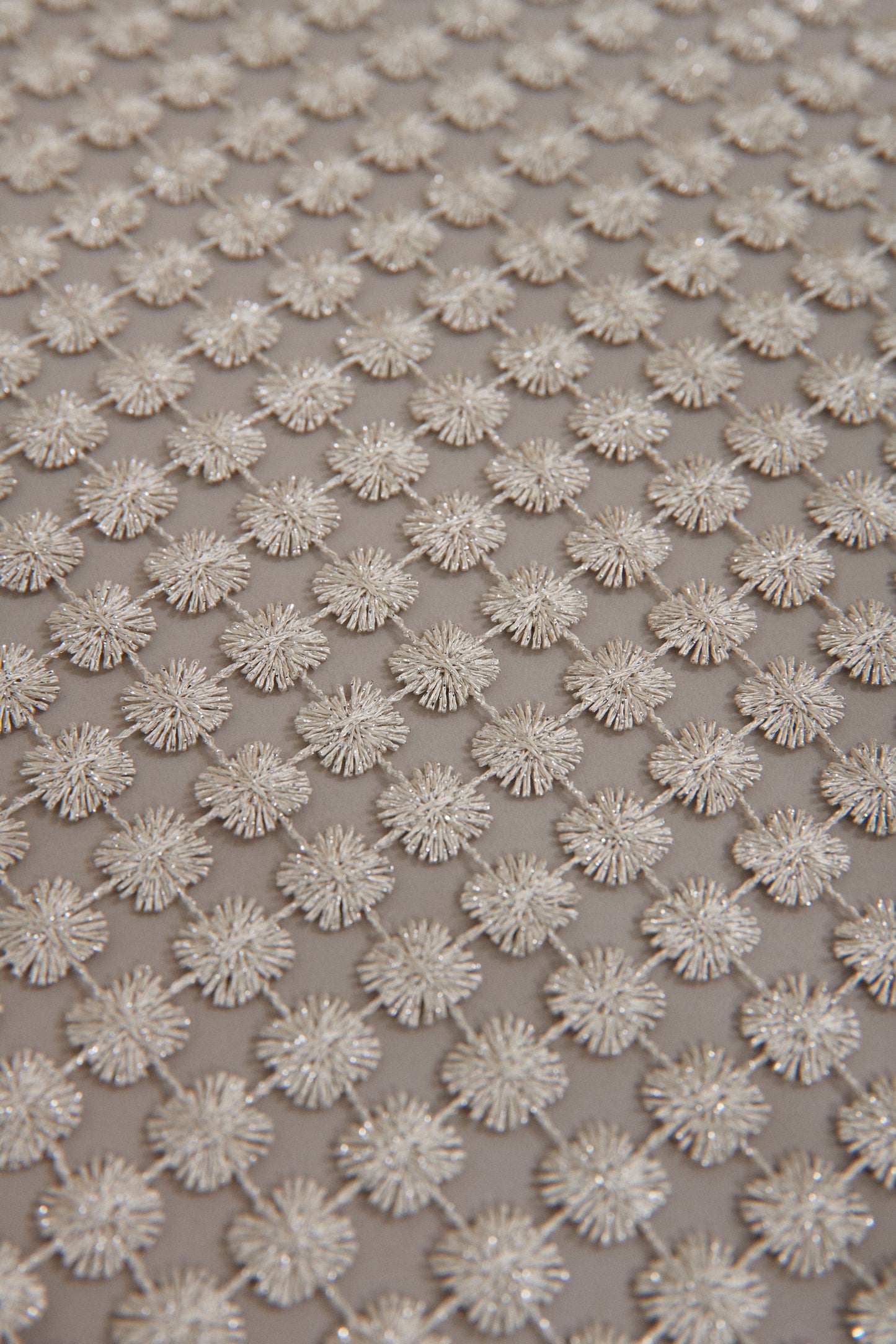 S0566 - SILVER GUIPIURE