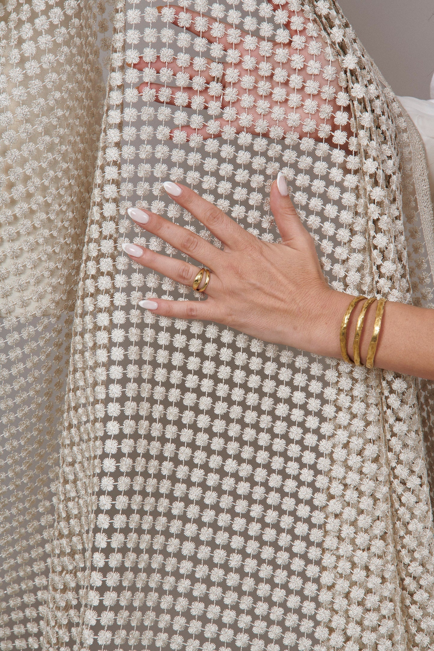 S0566 - SILVER GUIPIURE