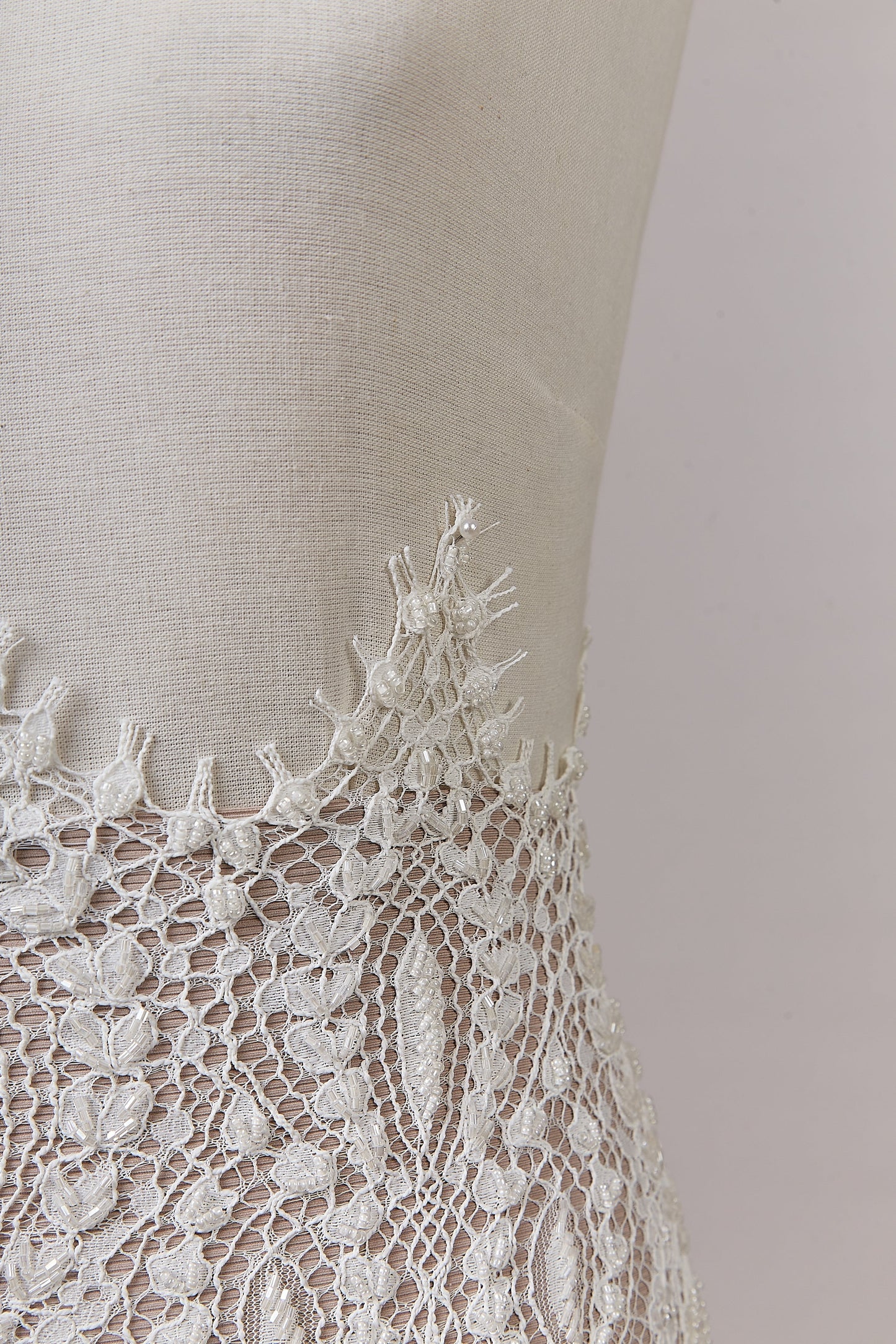 S0622 EMBROIDERY LACE WITH BEADS