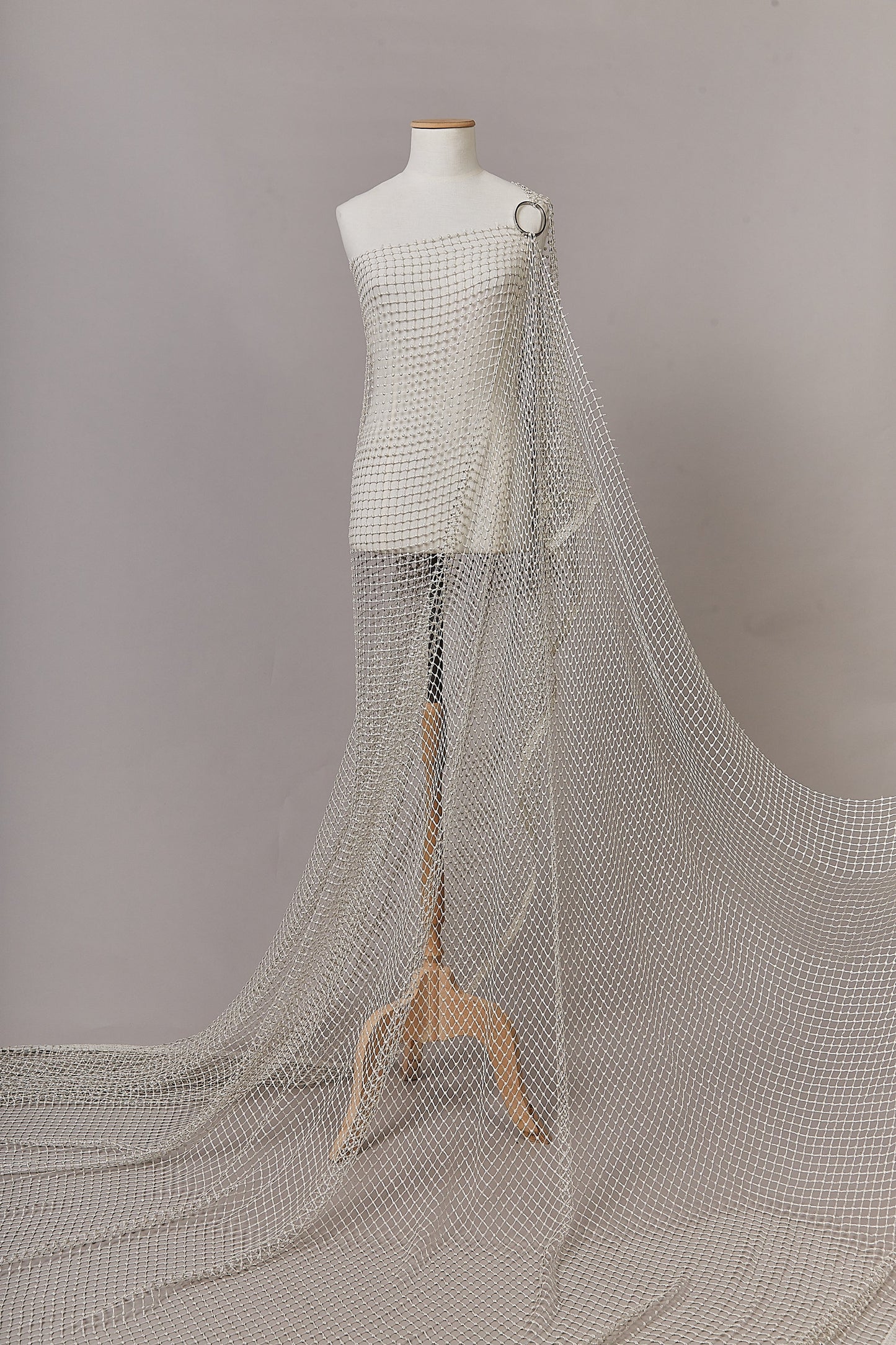 S0627 GUIPIURE WITH LUREX YARN