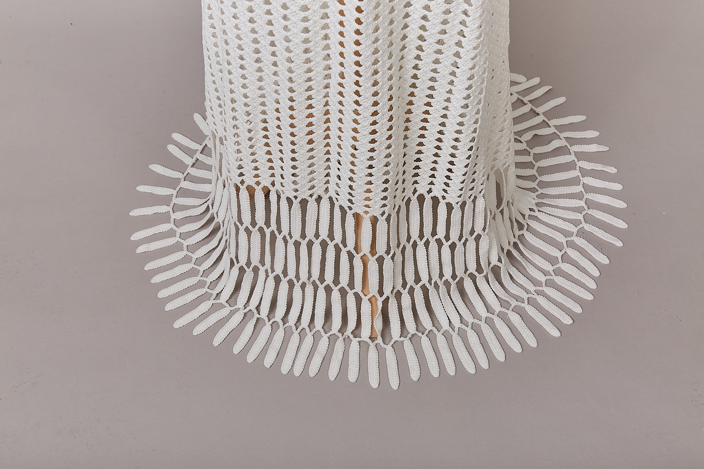 S0640 CROCHET NET WITH FRINGE