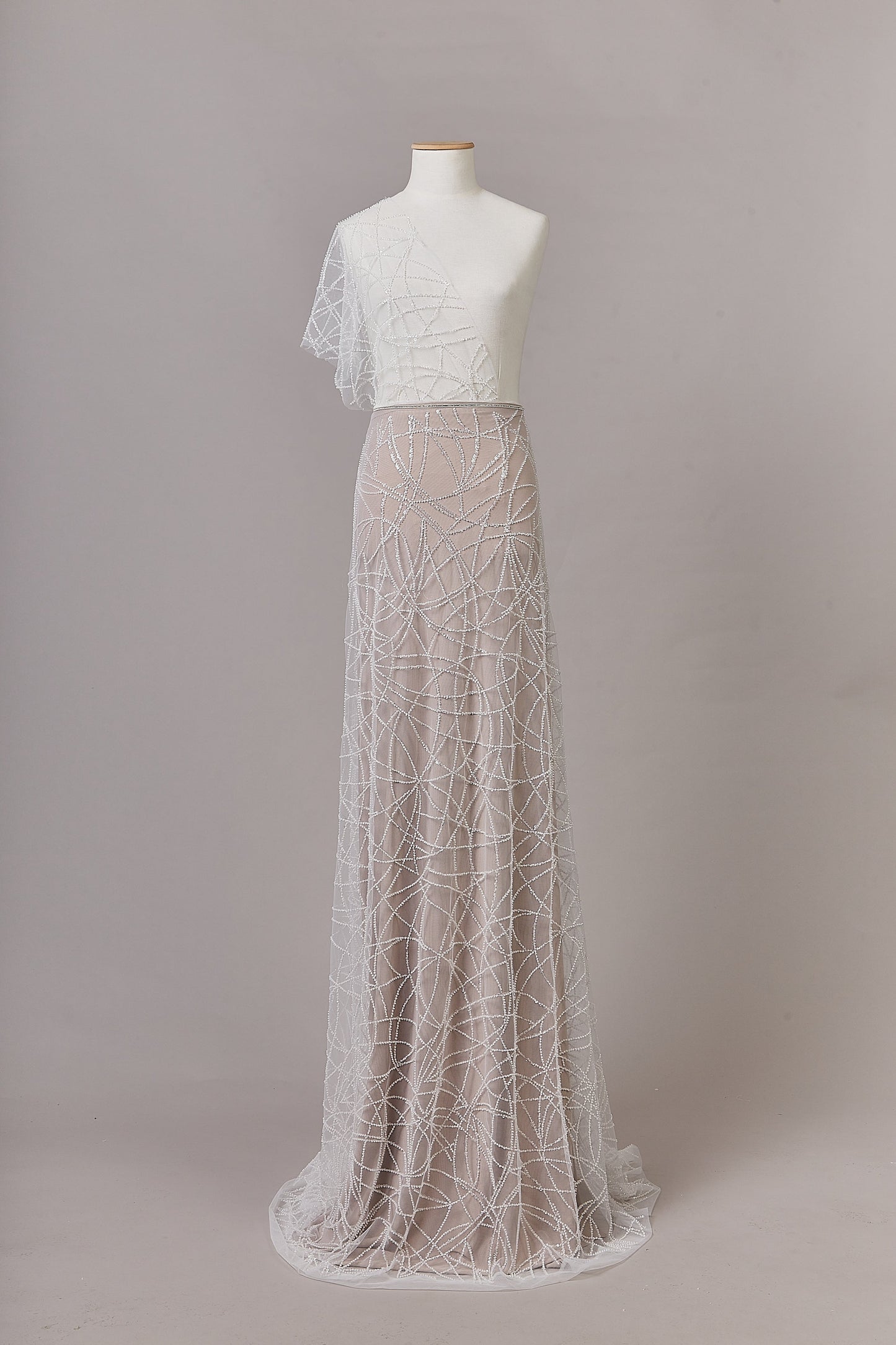 S0646 EMBROIDERY TULLE WITH WHITE BEADS
