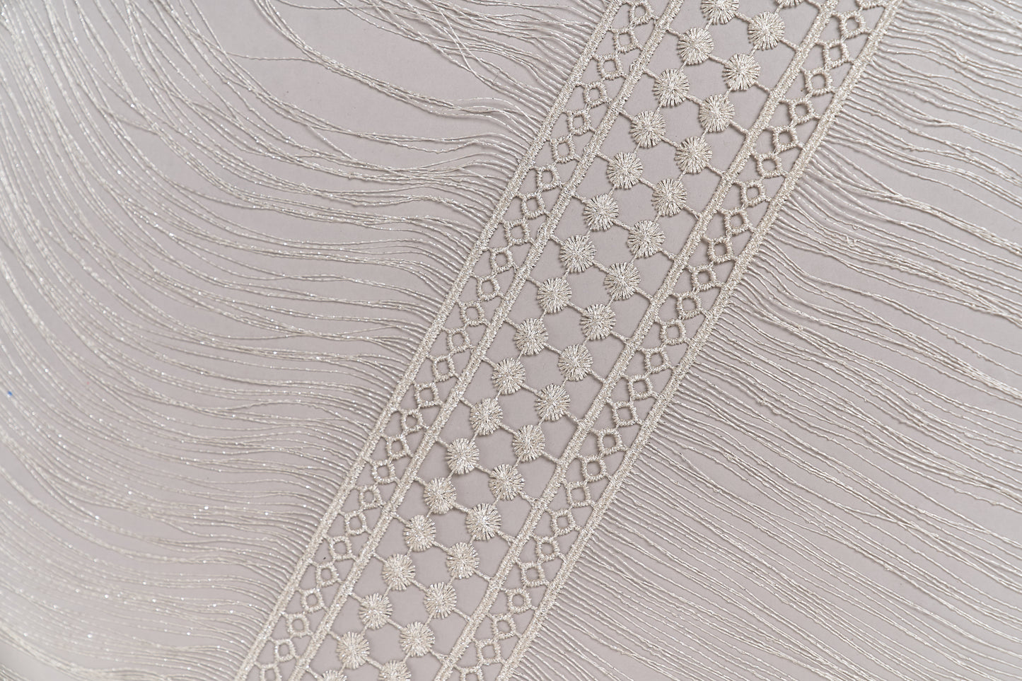 S0717 GUIPIURE WITH SILVER LUREX