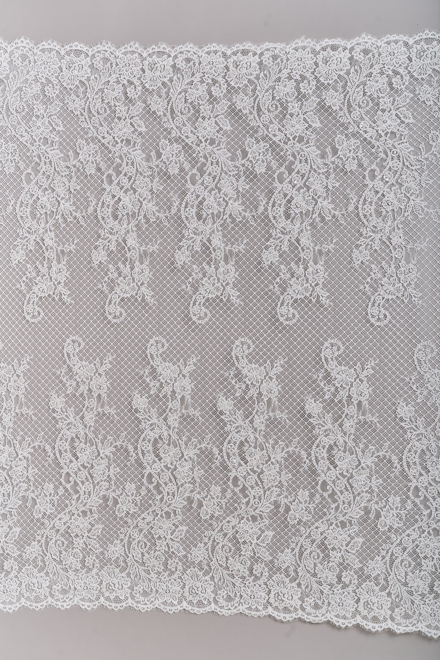 S0678 EMBROIDERY LACE