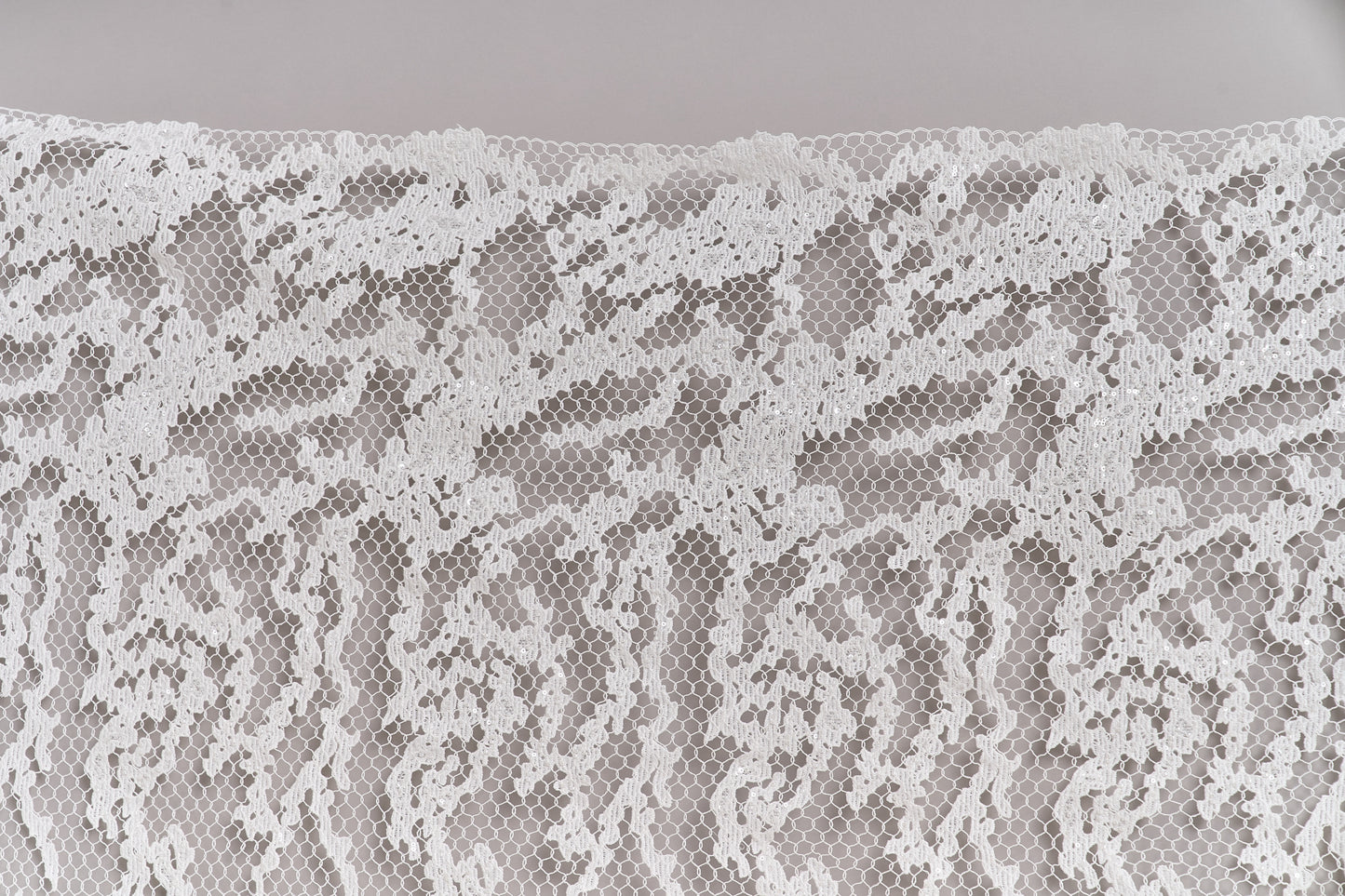 S0681 - GUIPIURE EMBROIDERY