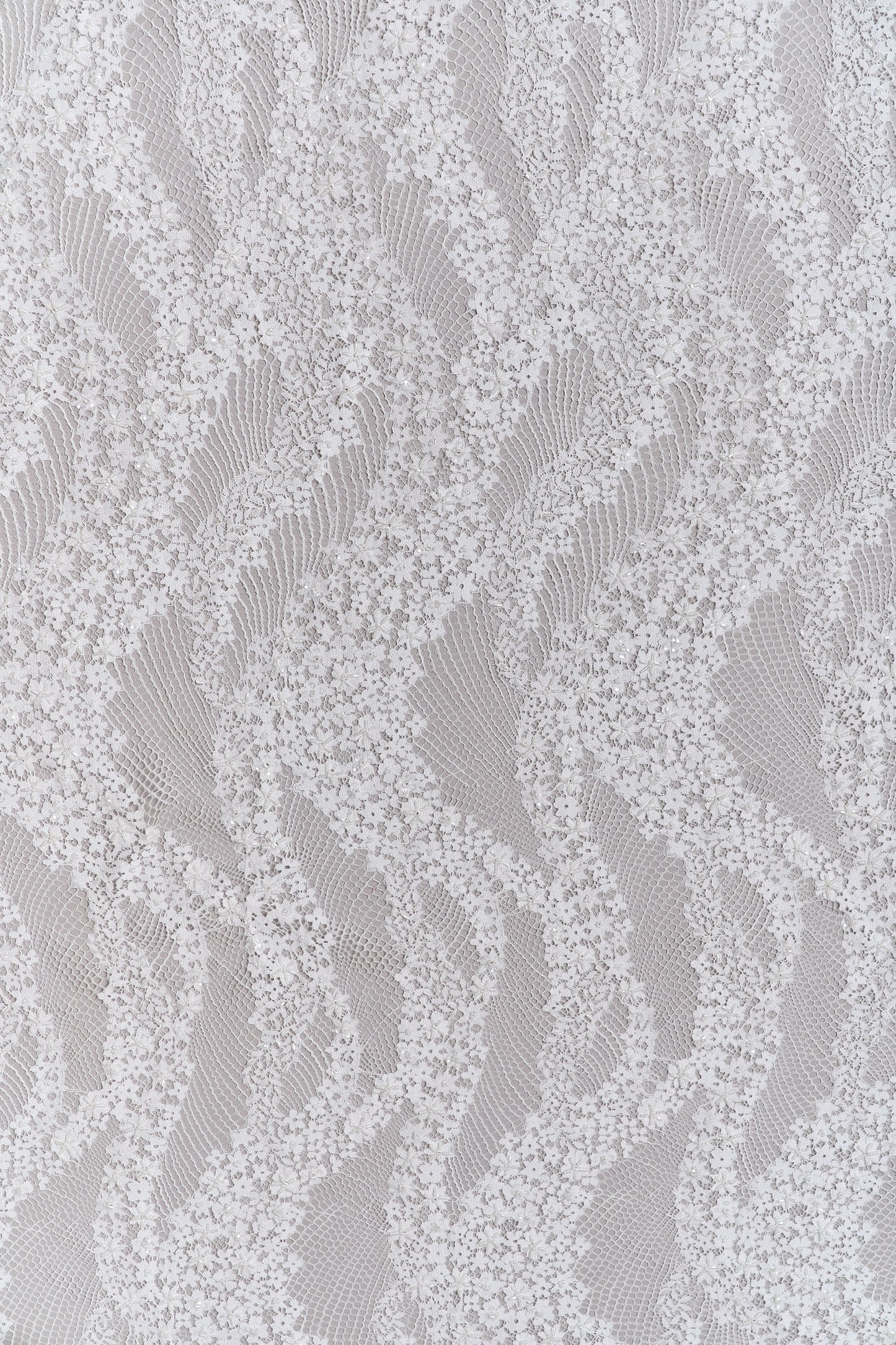 S0679 - EMBROIDERY LACE