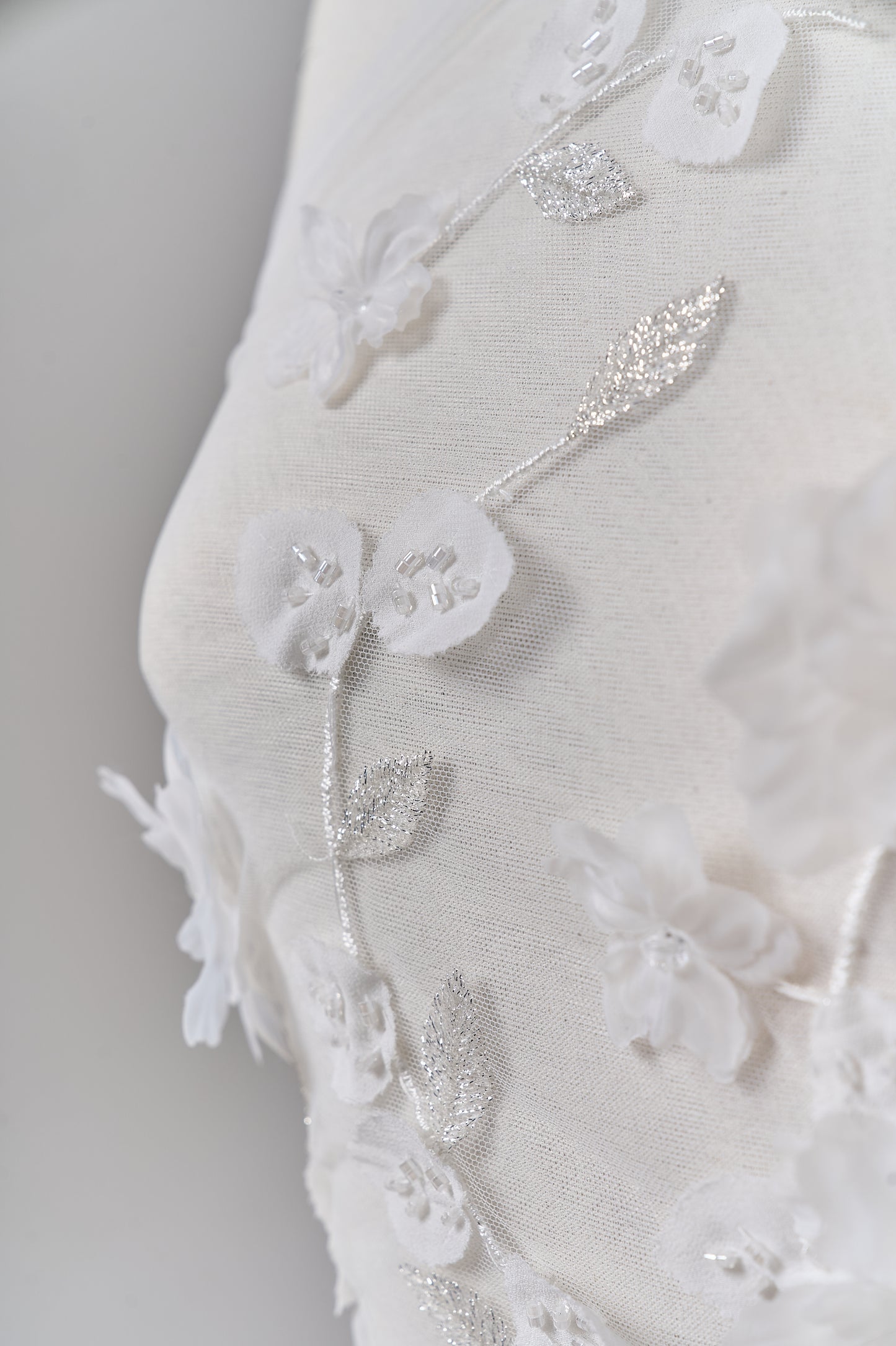 S0699 EMBROIDERY TULLE WITH 3D FLOWERS