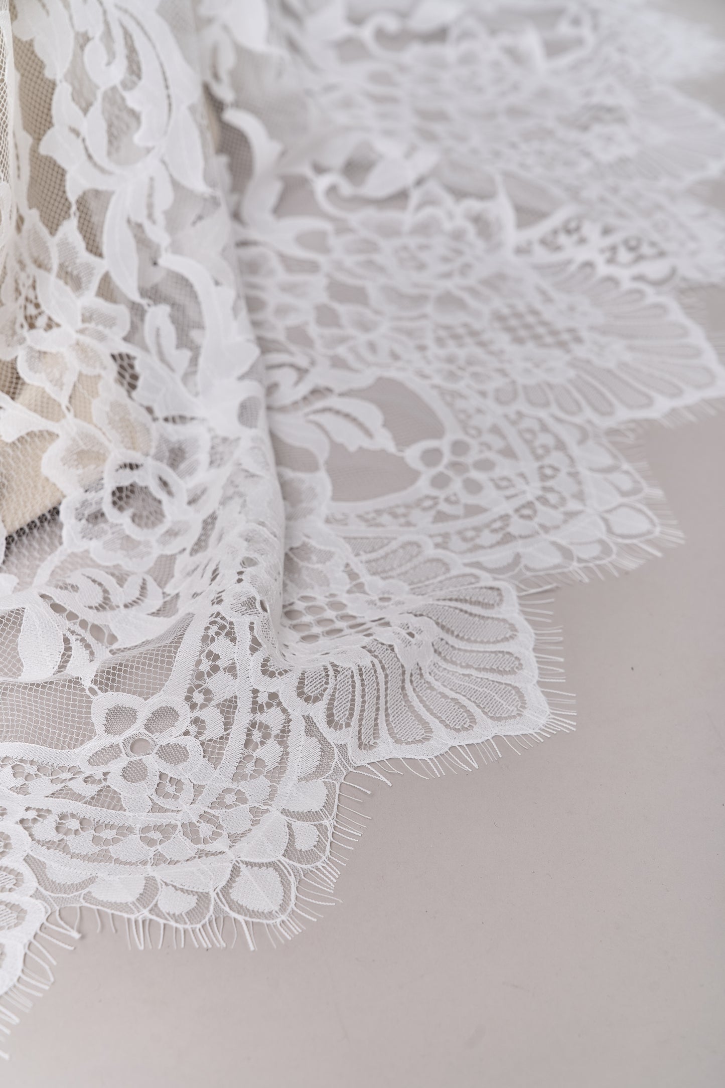 S0698 LACE