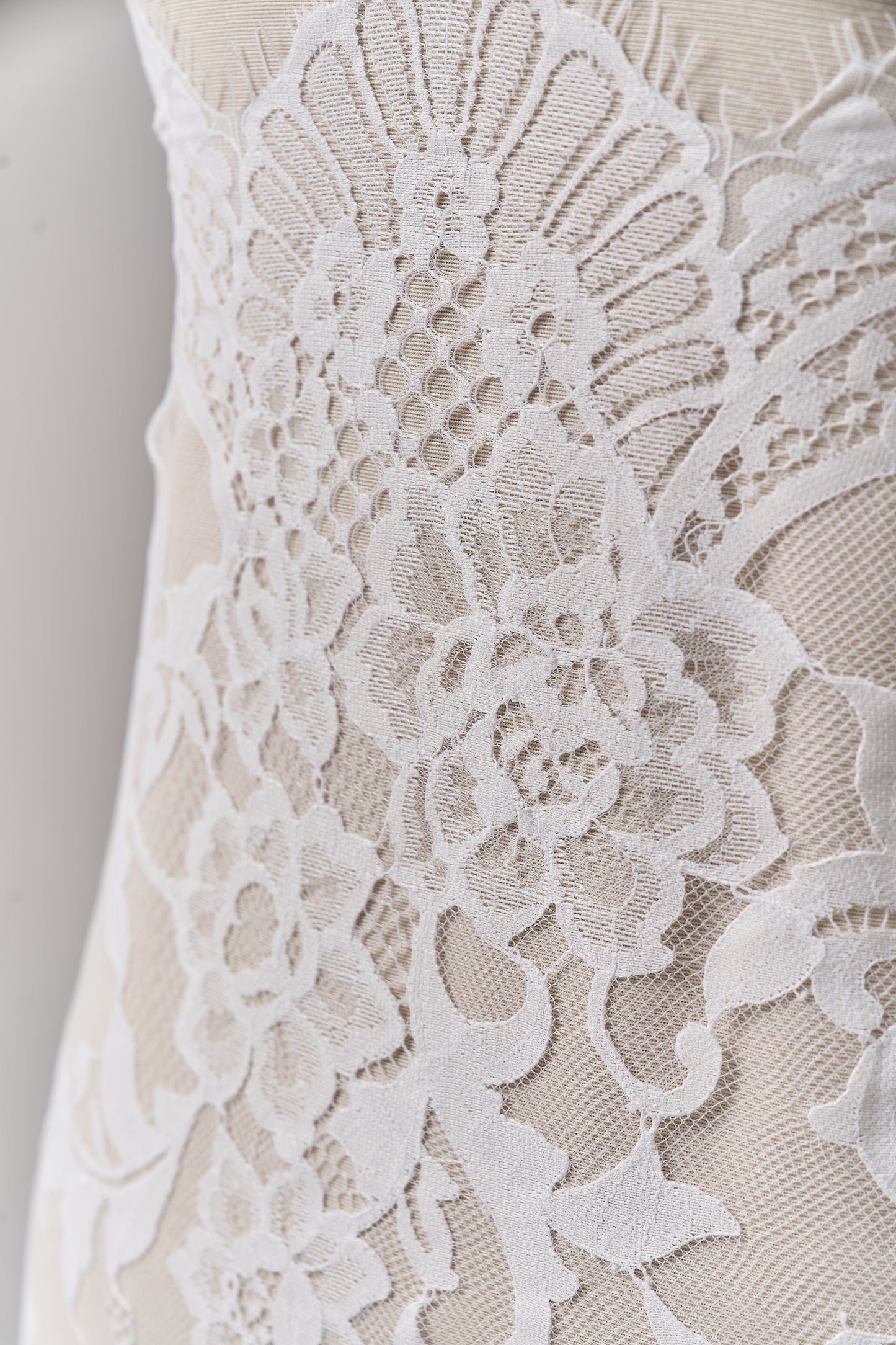 S0698 LACE
