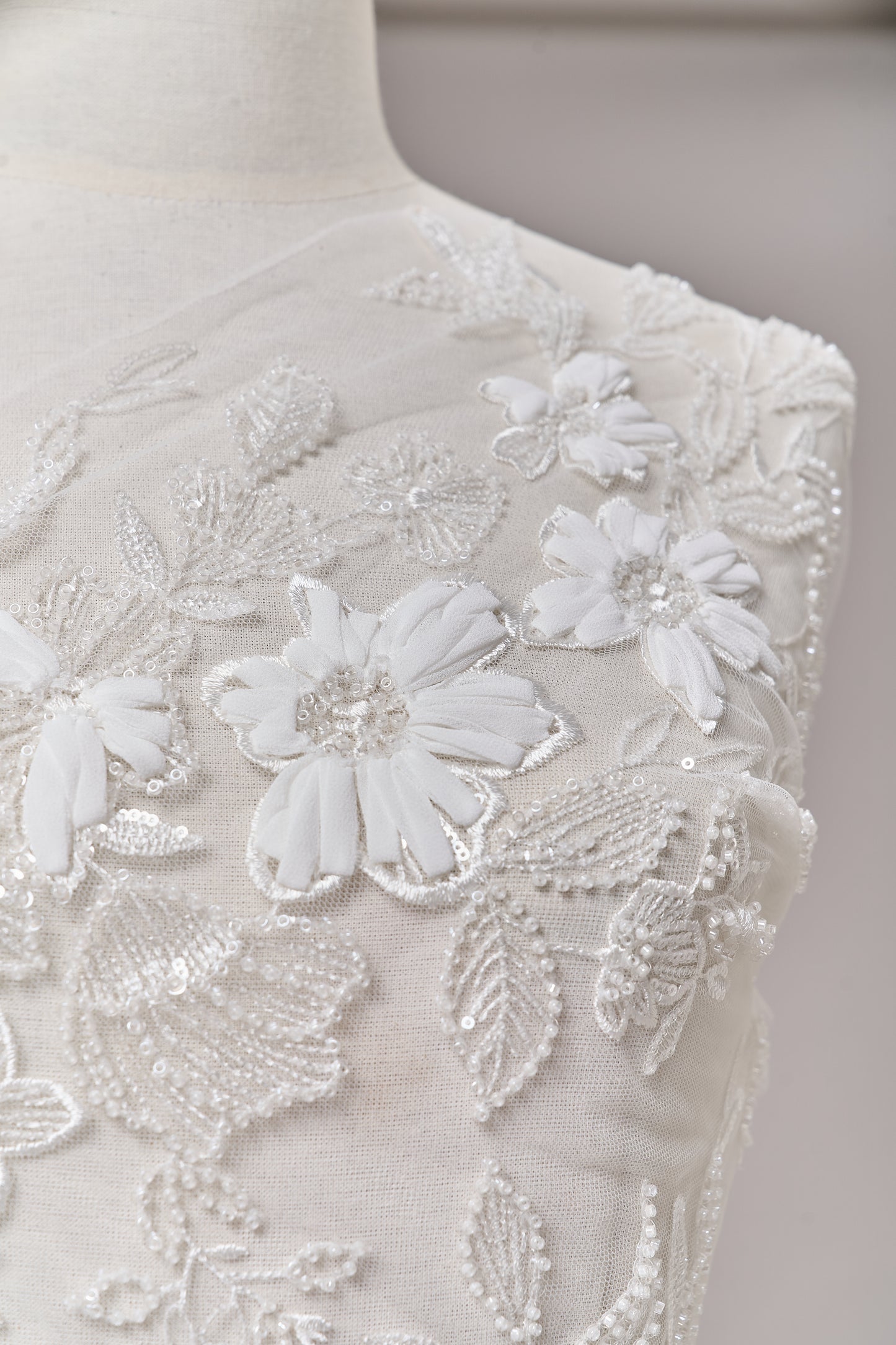 S0689 - EMBROIDERY TULLE WITH 3D FLOWERS