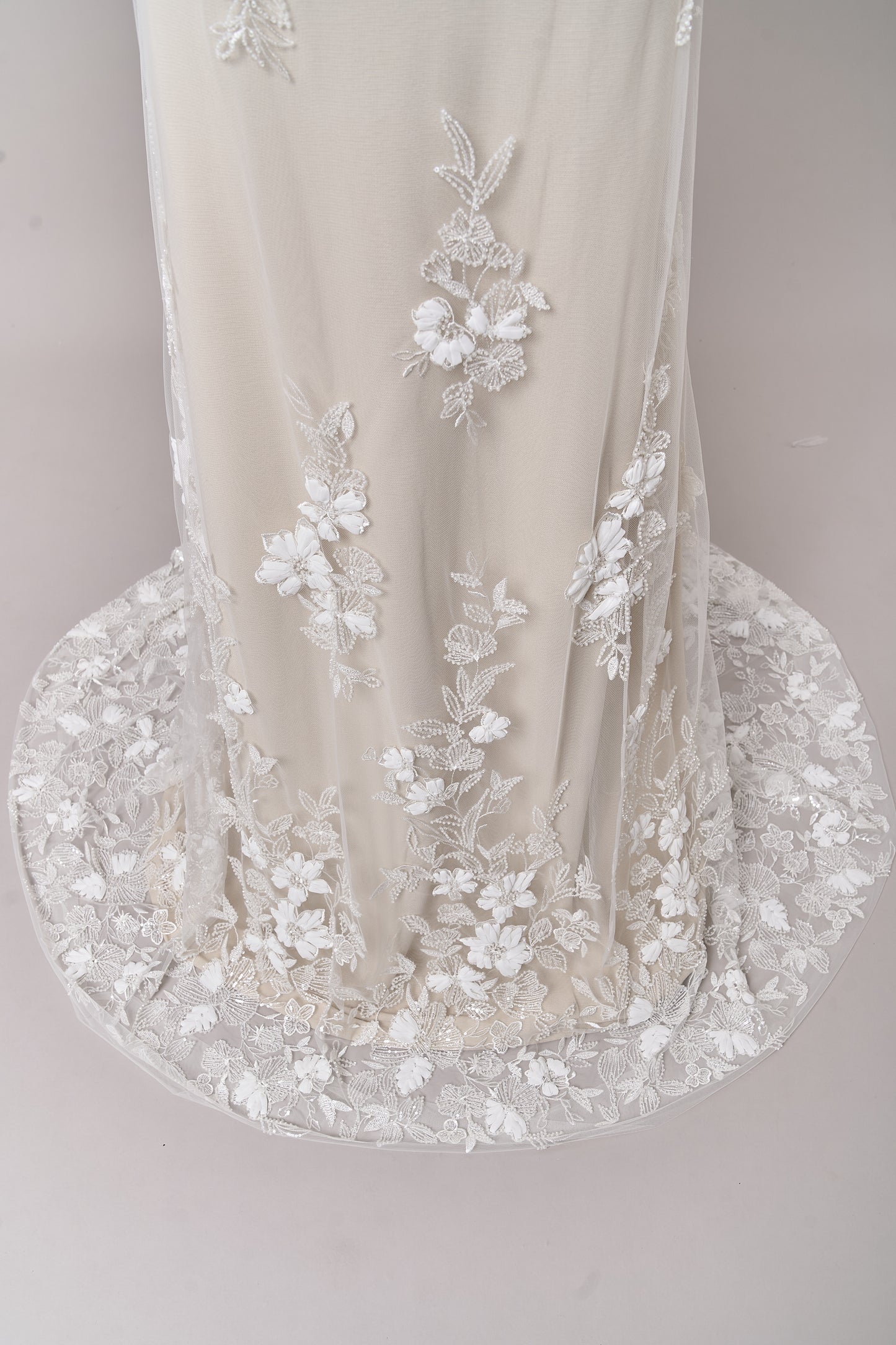 S0689 - EMBROIDERY TULLE WITH 3D FLOWERS