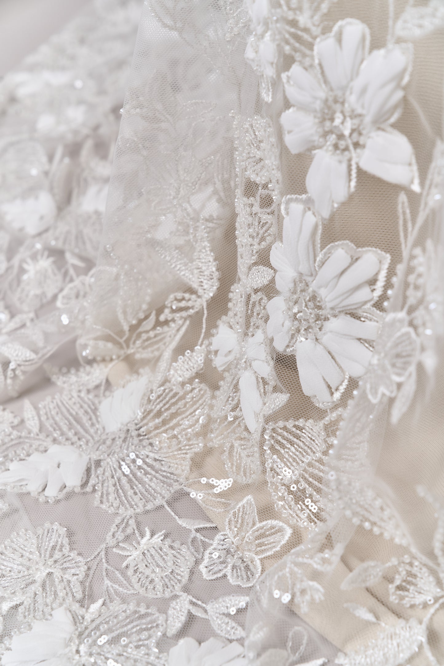 S0689 - EMBROIDERY TULLE WITH 3D FLOWERS