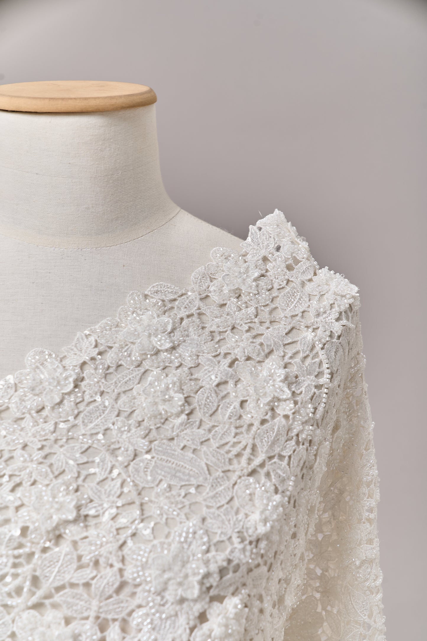 S0685 GUIPIURE EMBROIDERY
