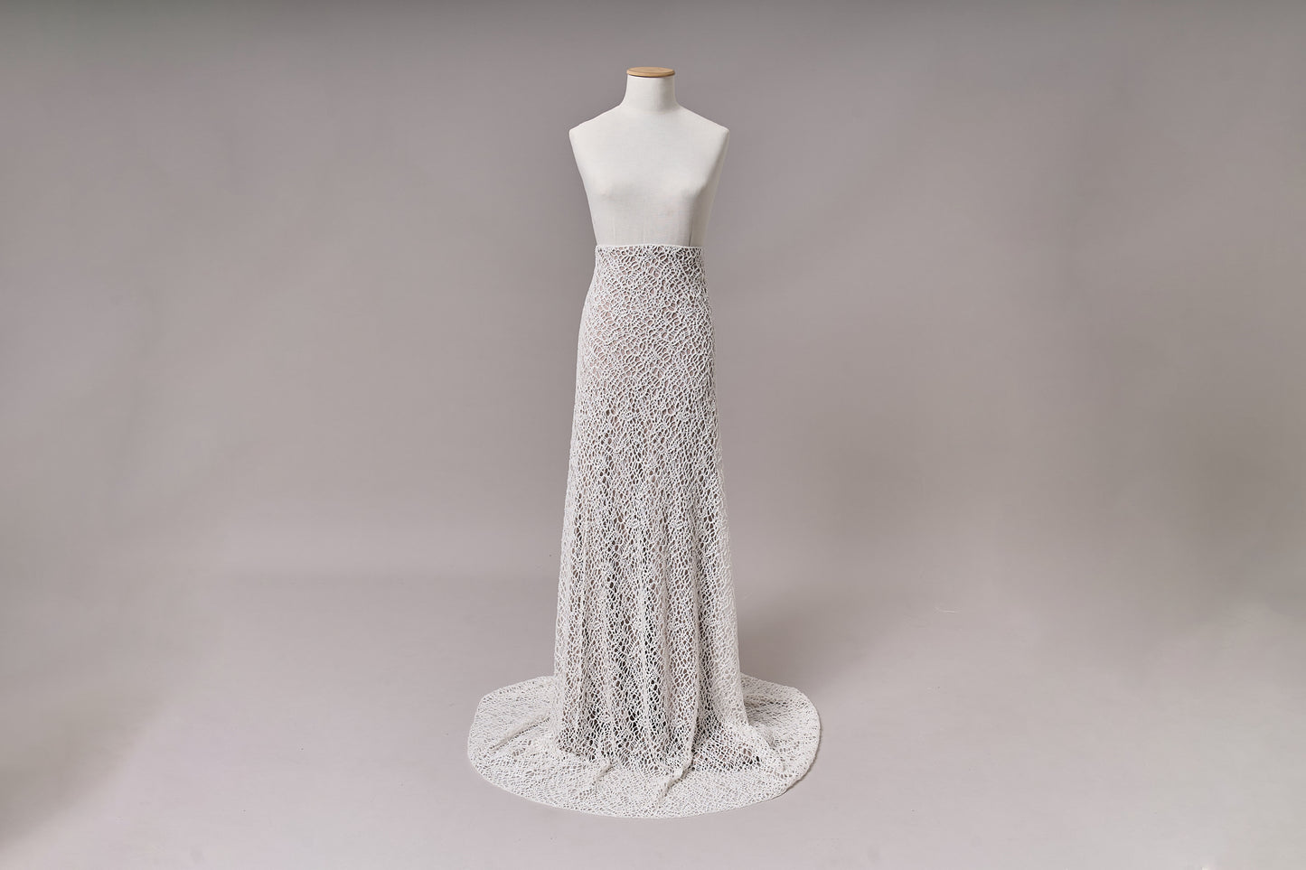 S0687 - EMBROIDERY NET