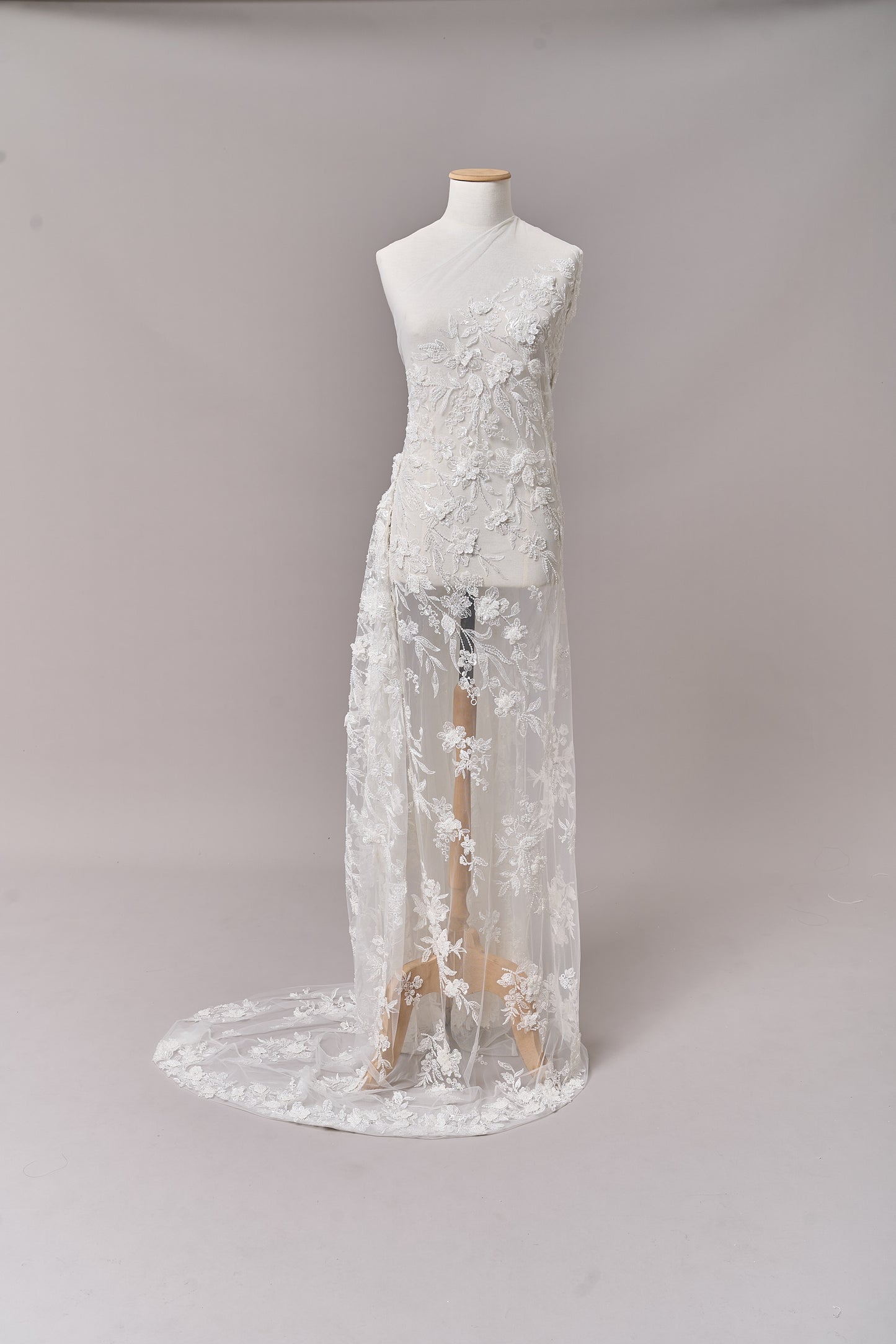 S0683 - EMBROIDERY TULLE WITH 3D FLOWERS