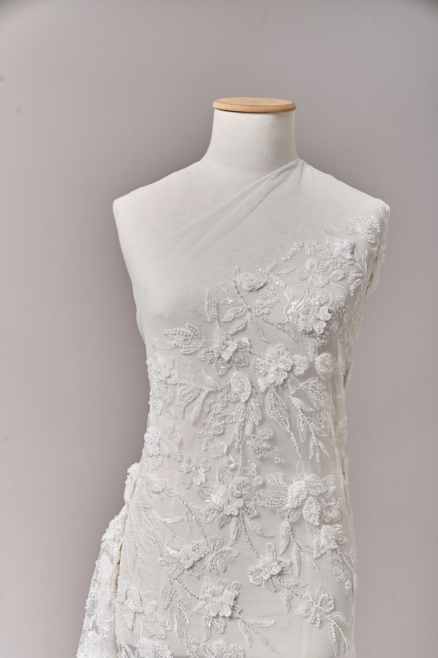 S0683 - EMBROIDERY TULLE WITH 3D FLOWERS