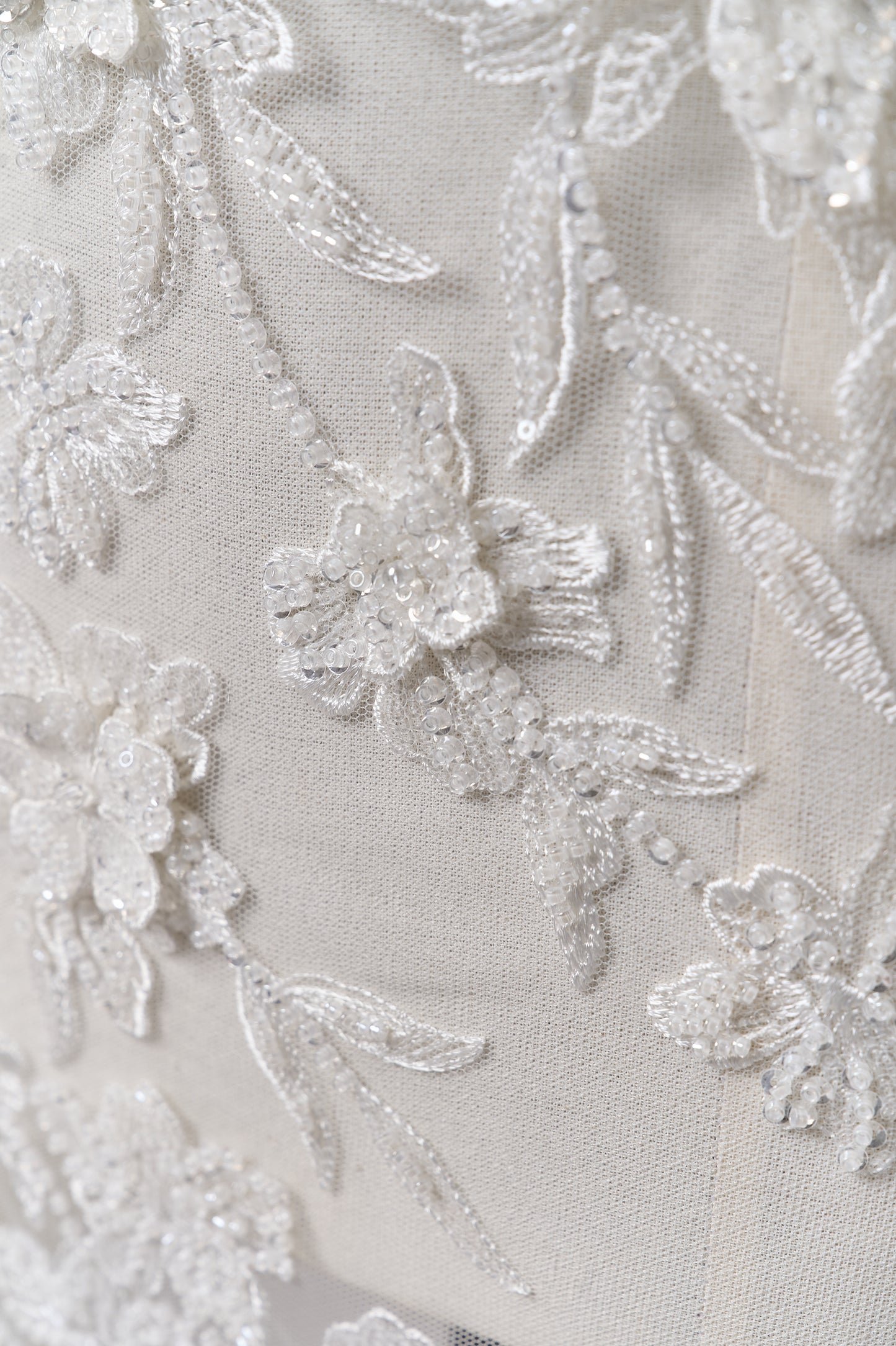 S0683 - EMBROIDERY TULLE WITH 3D FLOWERS