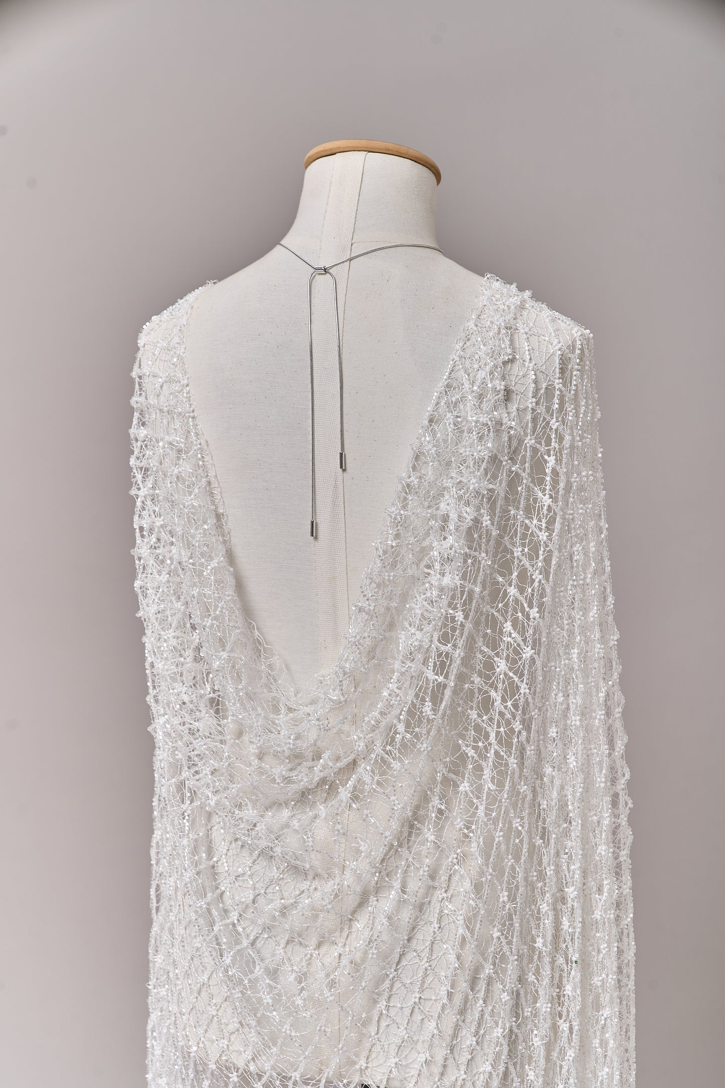 S0682 NET WITH OFF-WHITE BEADS AND TRANSPARENT BUGLE BEADS