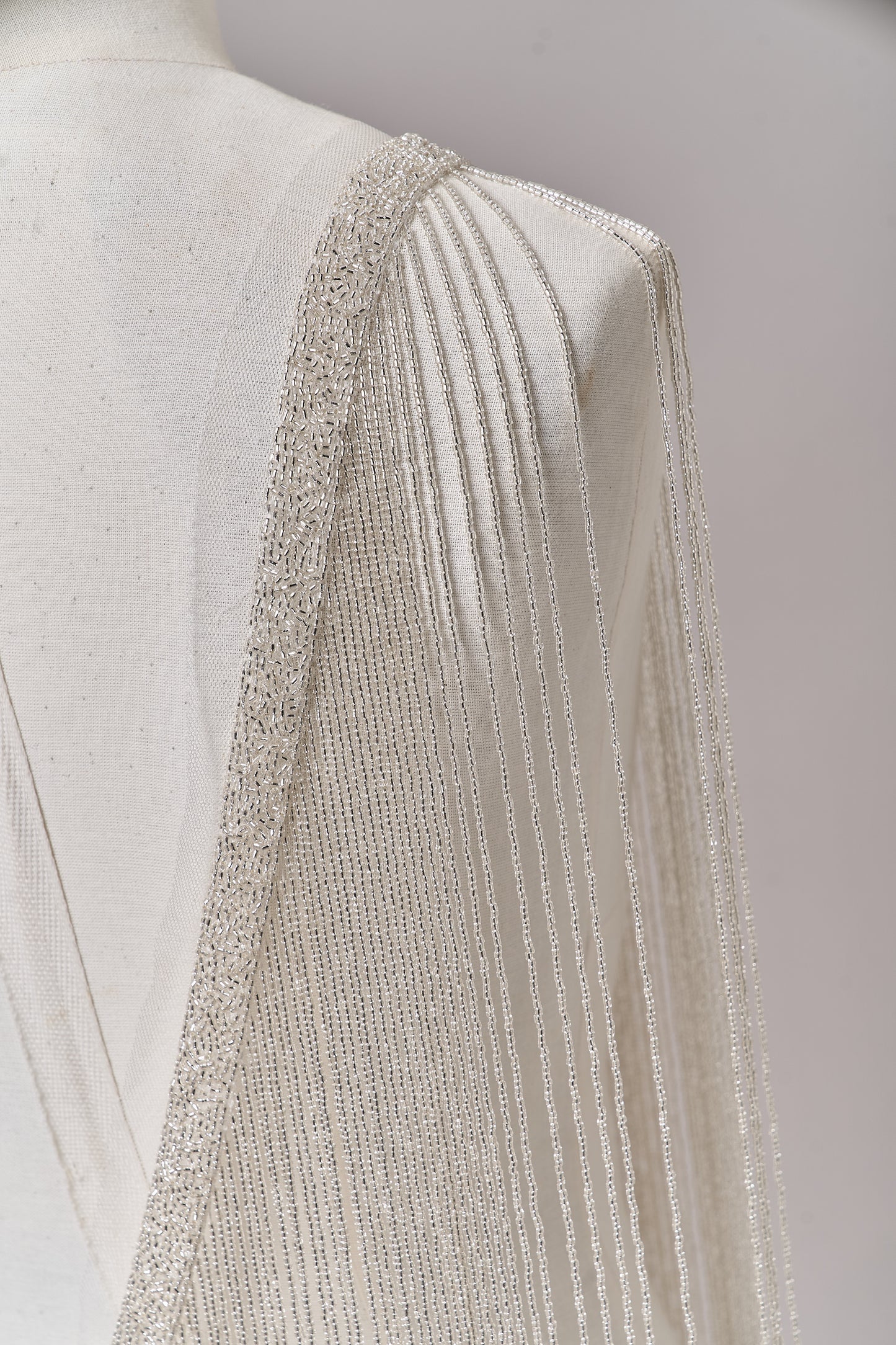S0708 SILVER BEAD FRINGE TRIM