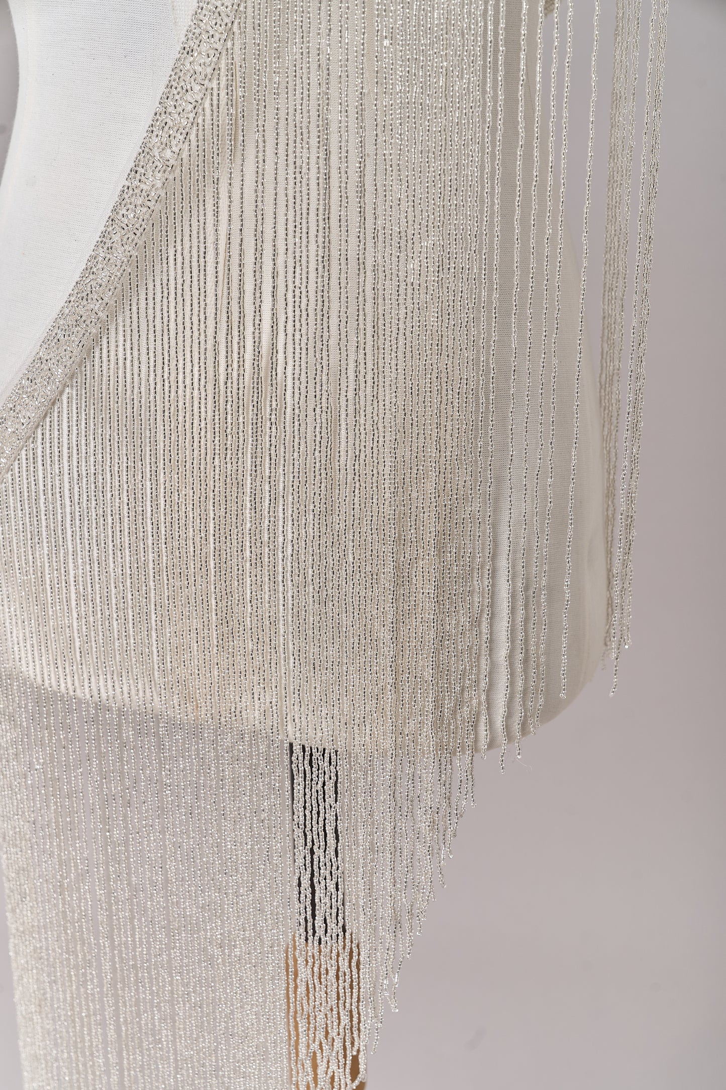 S0708 SILVER BEAD FRINGE TRIM