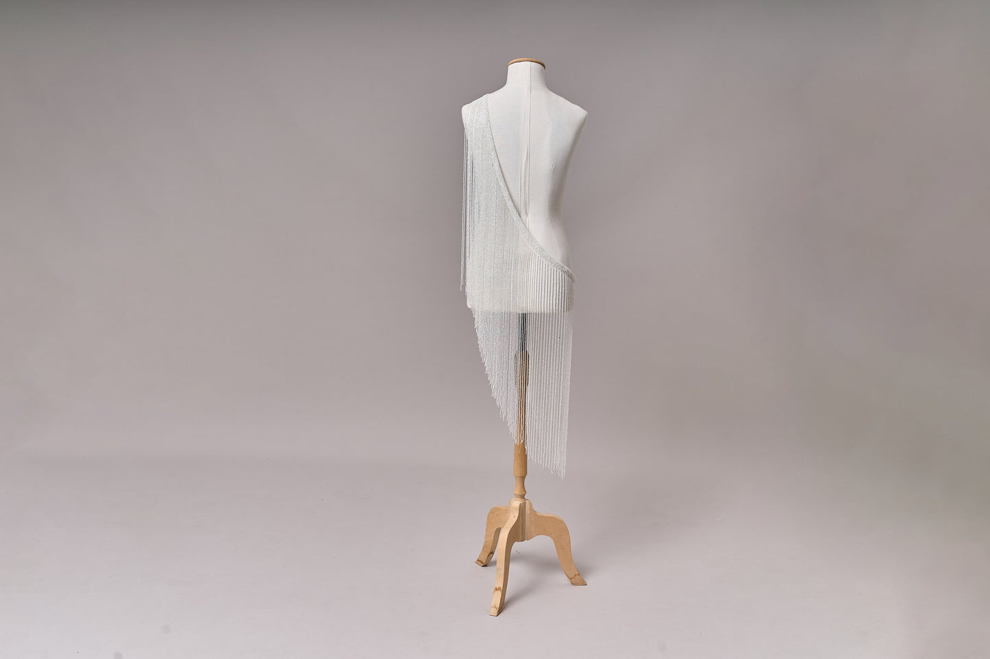 S0708 WHITE BEAD FRINGE TRIM