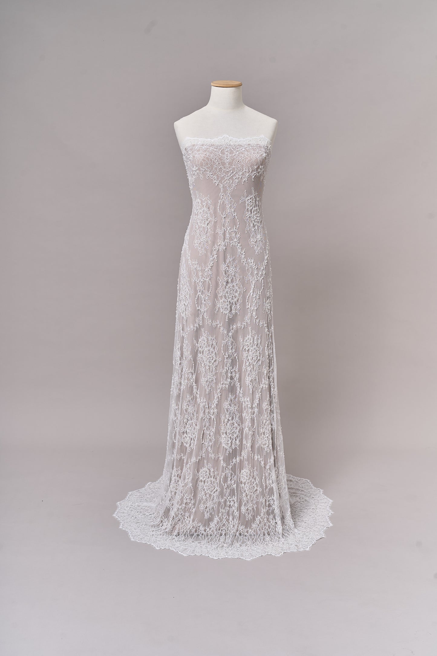 S0249 CHANTILLY EMBROIDERY LACE WITH BEADS