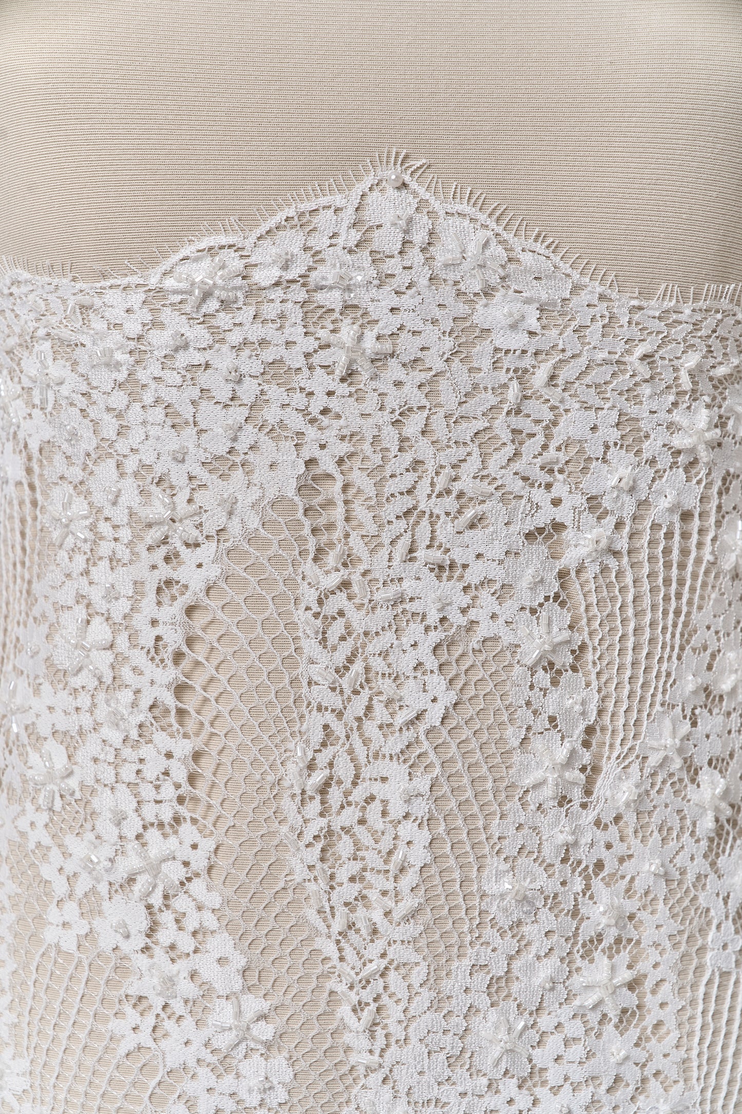 S0679 - EMBROIDERY LACE