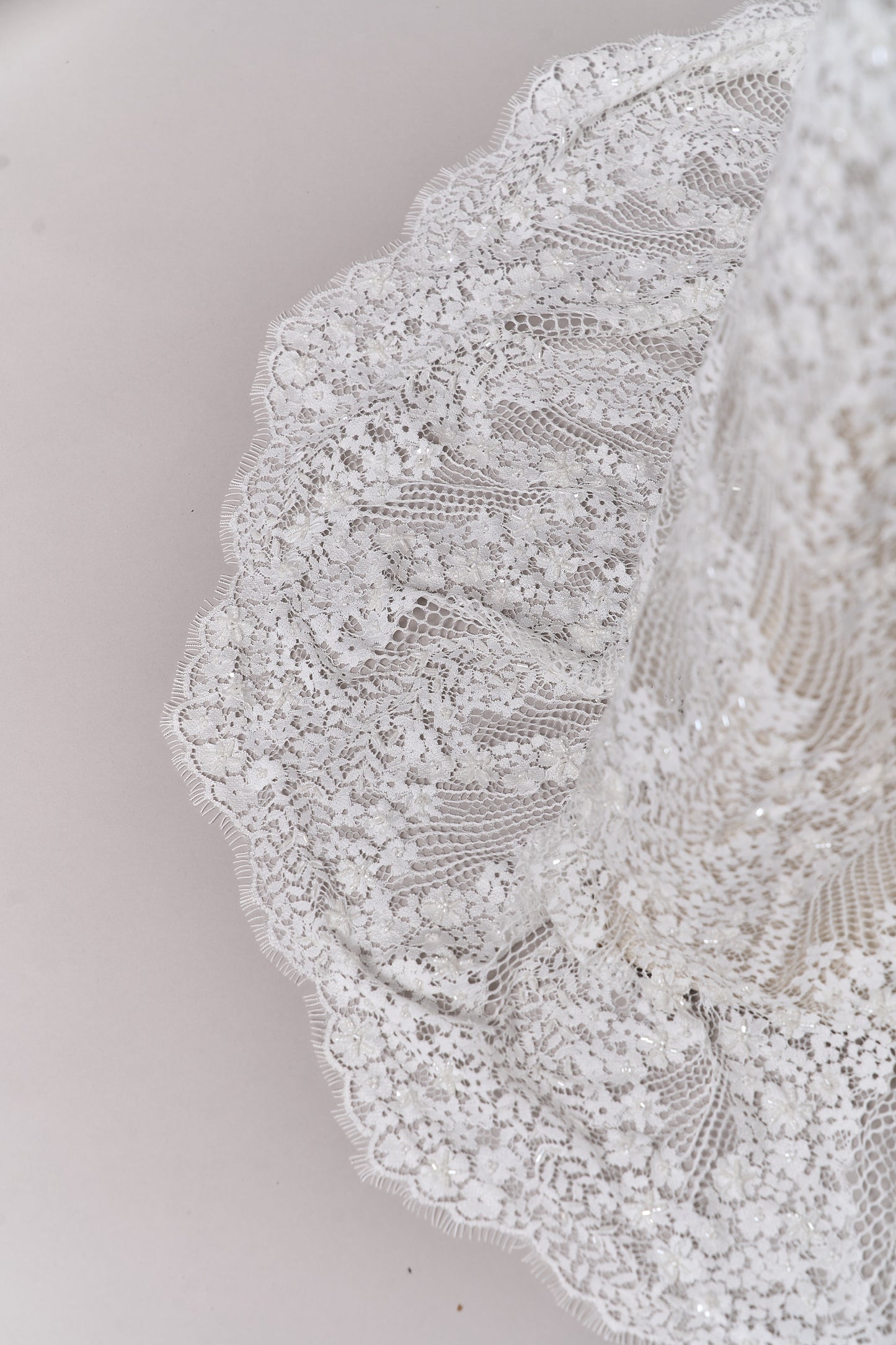 S0679 - EMBROIDERY LACE