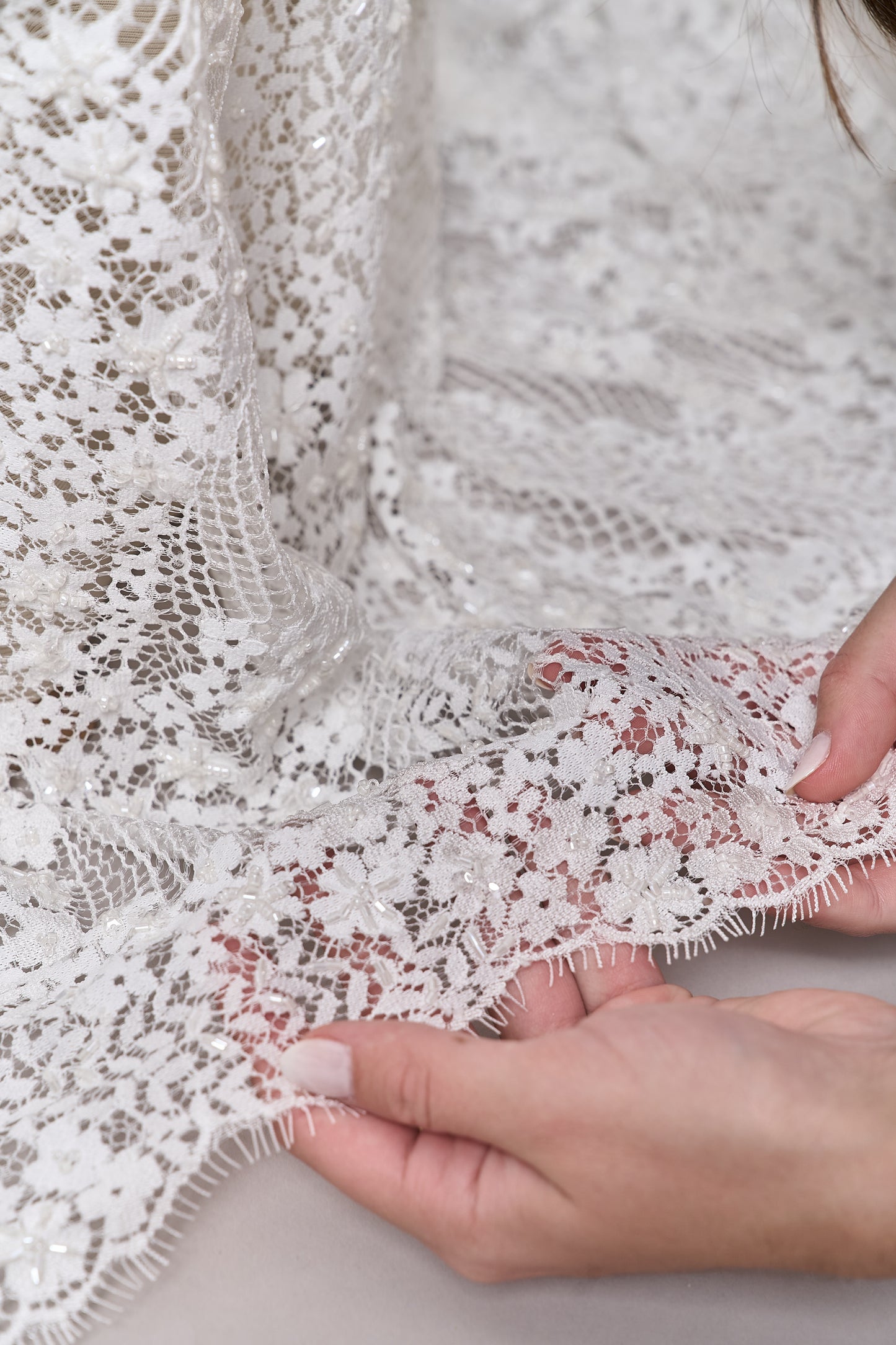 S0679 - EMBROIDERY LACE