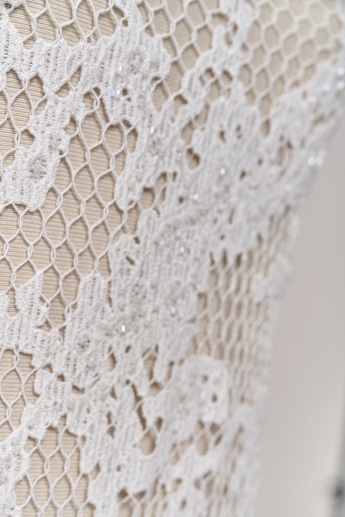 S0681 - GUIPIURE EMBROIDERY