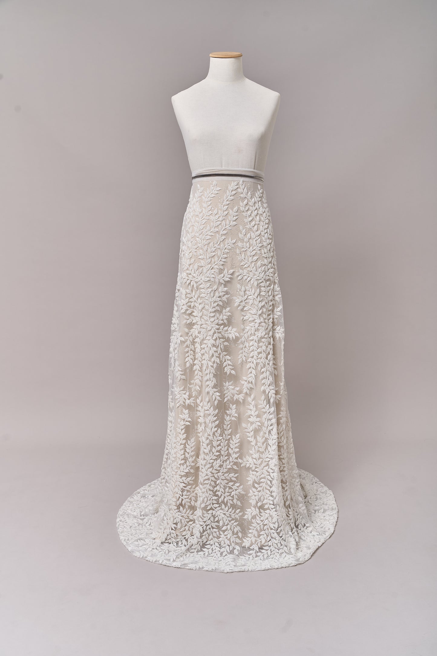 S0692 - EMBROIDERY TULLE WITH BEADS