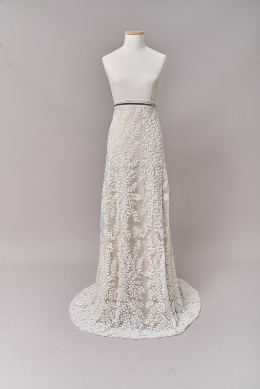 S0692 - EMBROIDERY TULLE WITH BEADS