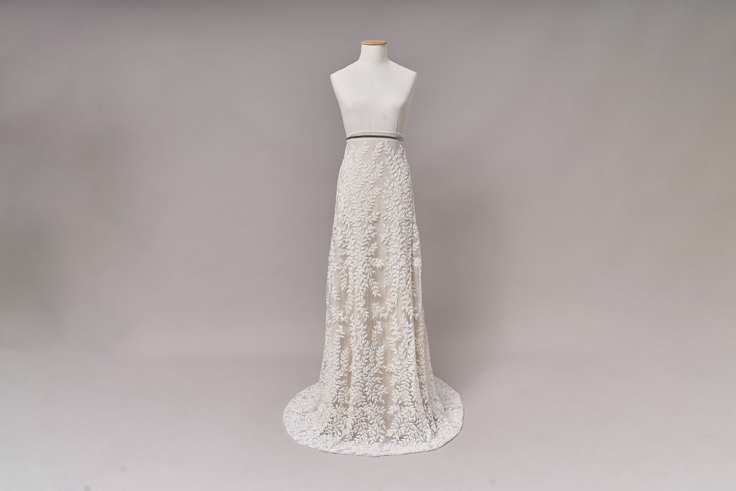 S0692 - EMBROIDERY TULLE WITH BEADS