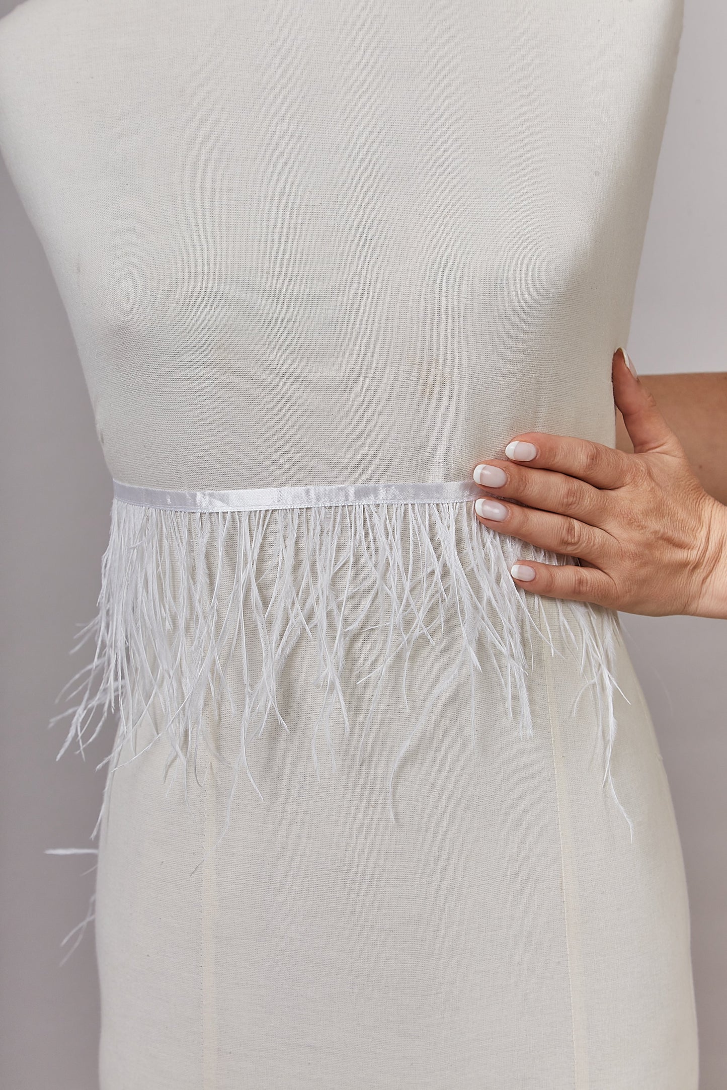 S0655 FEATHER TRIM