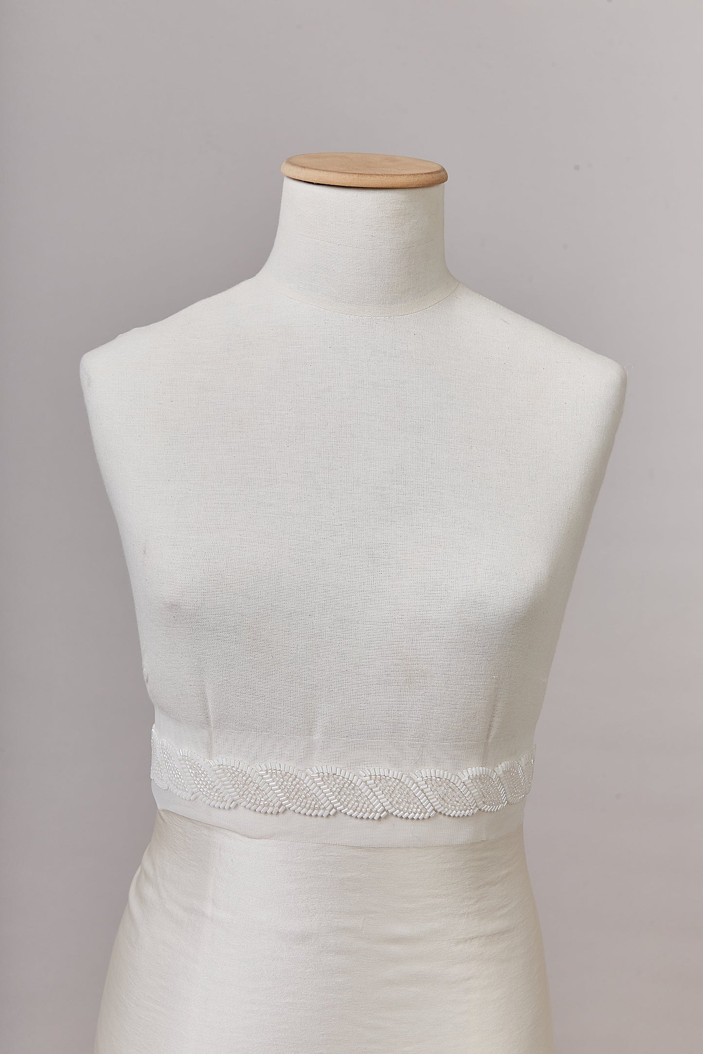 S0653 BEADED TRIM WITH OF WITHE BEADS
