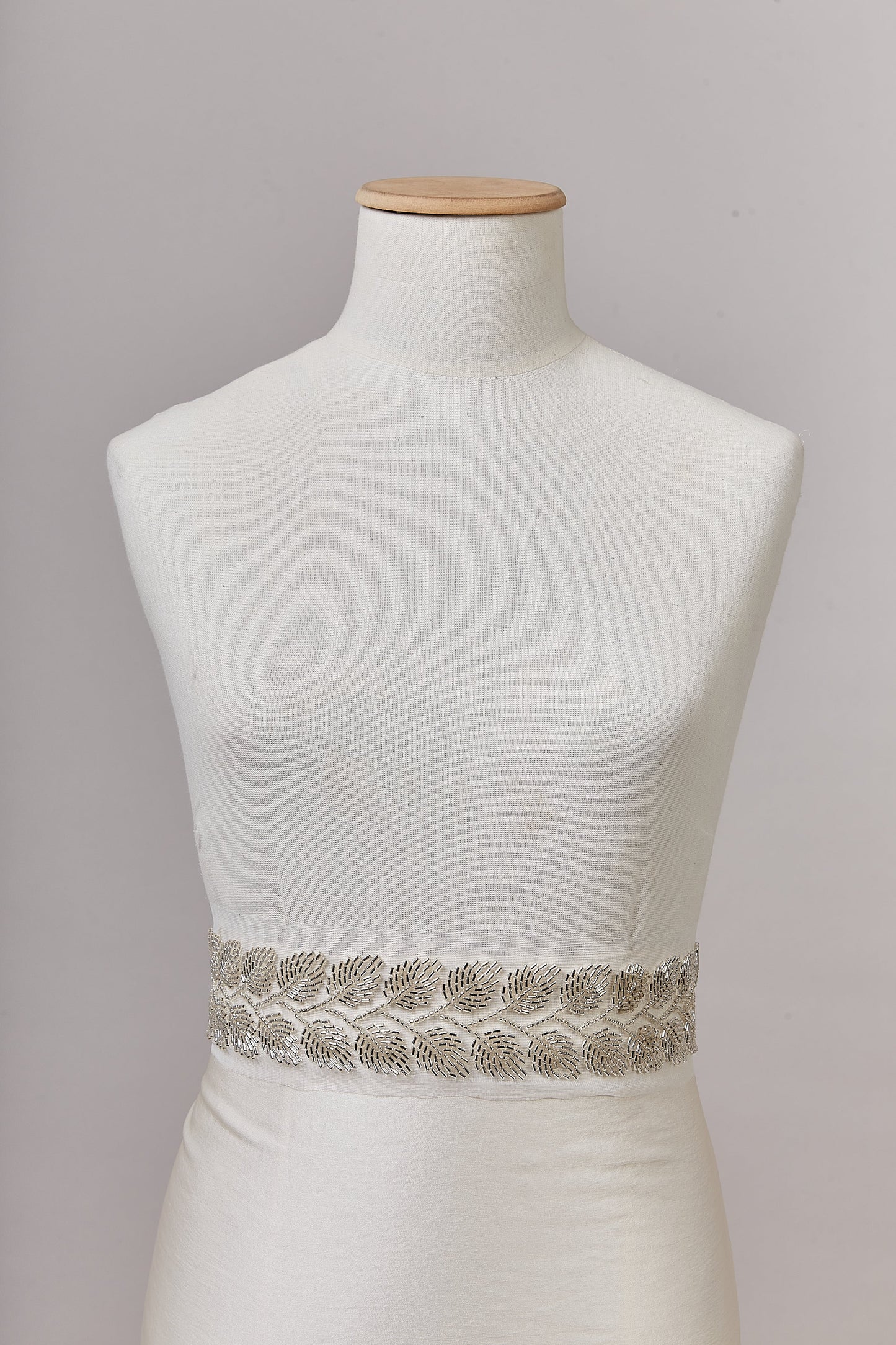 S0650 BEADED TRIM WITH OF SILVER BEADS
