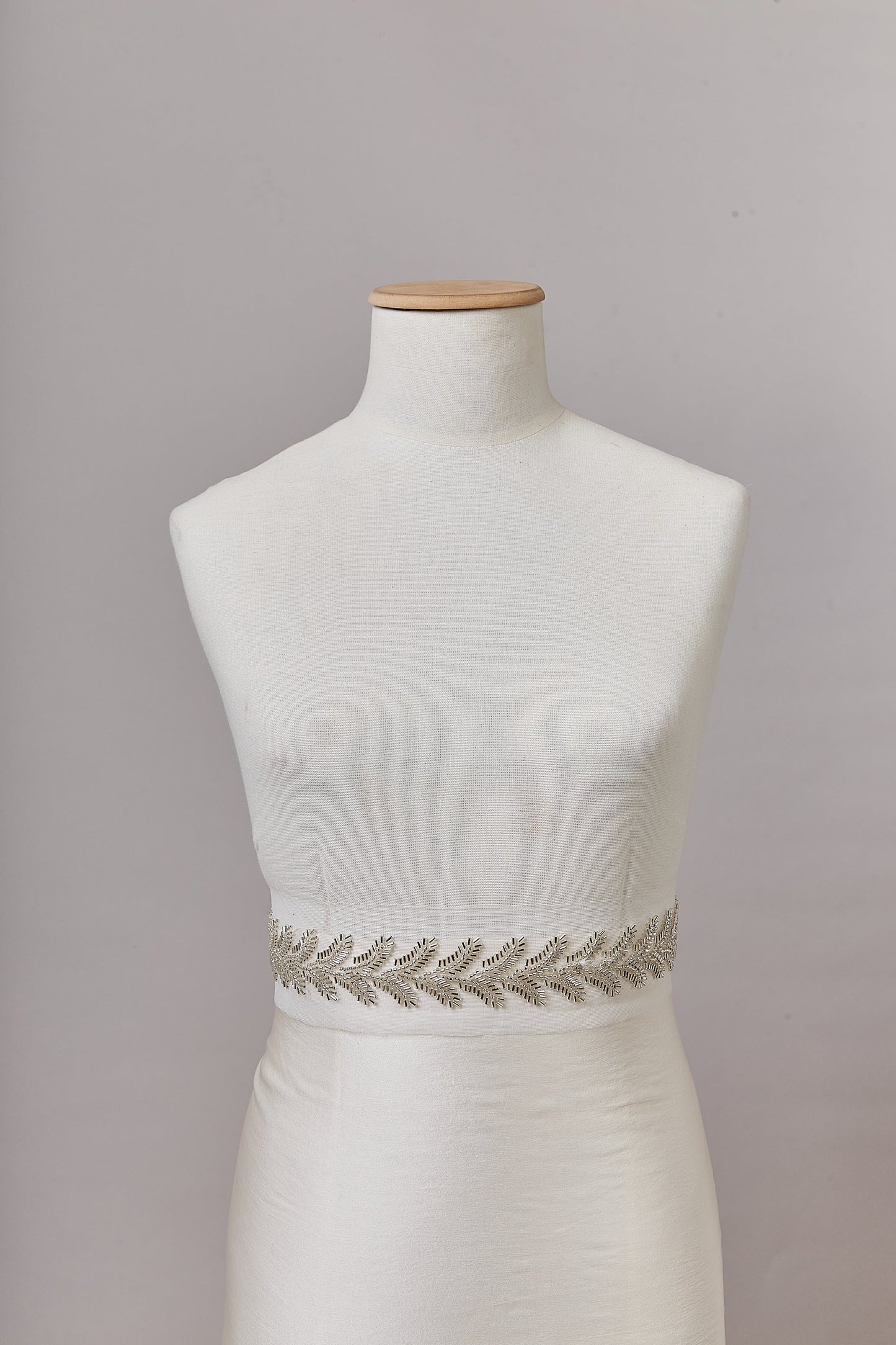 S0651 BEADED TRIM WITH OF SILVER BEADS
