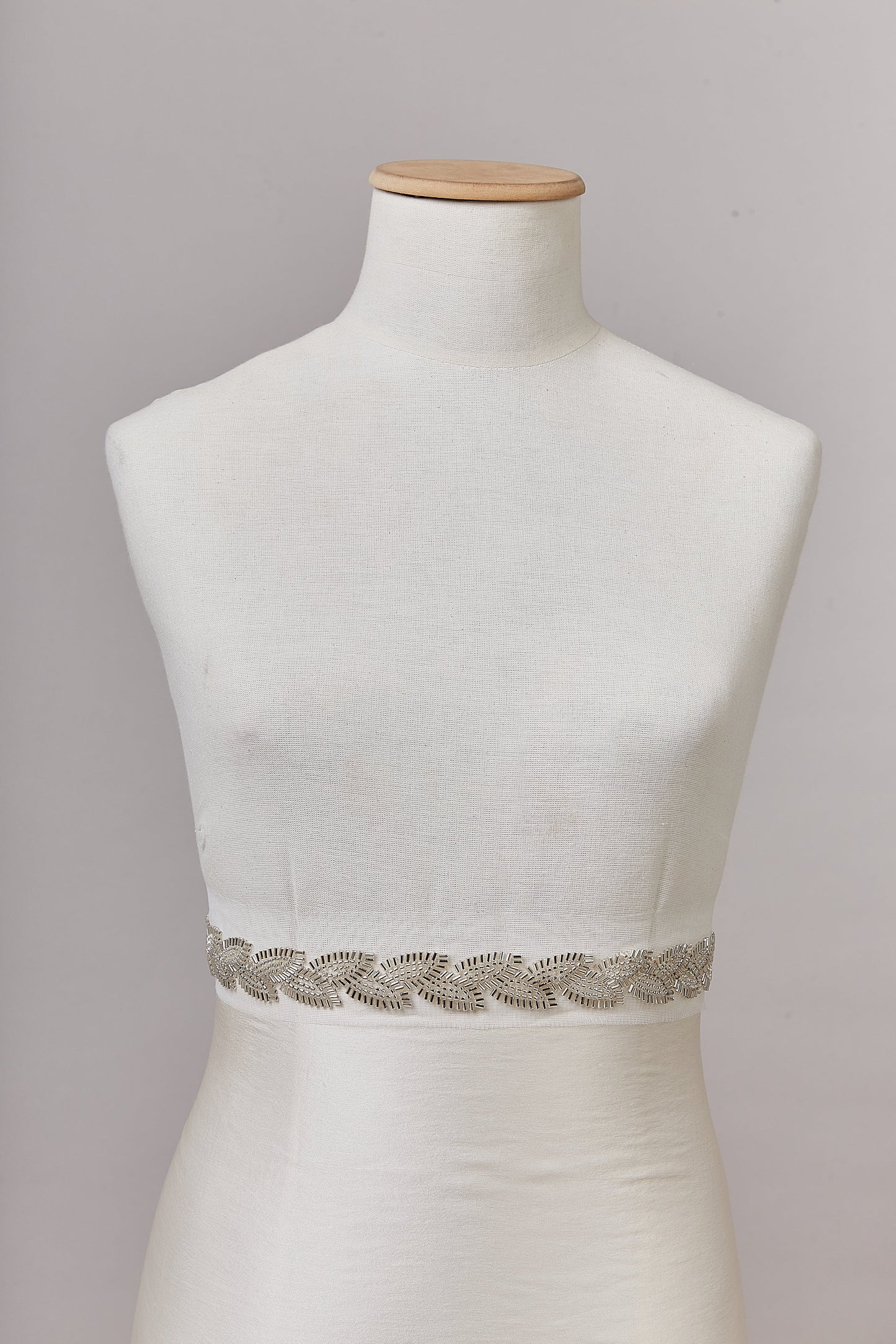 S0654 BEADED TRIM WITH BEADS